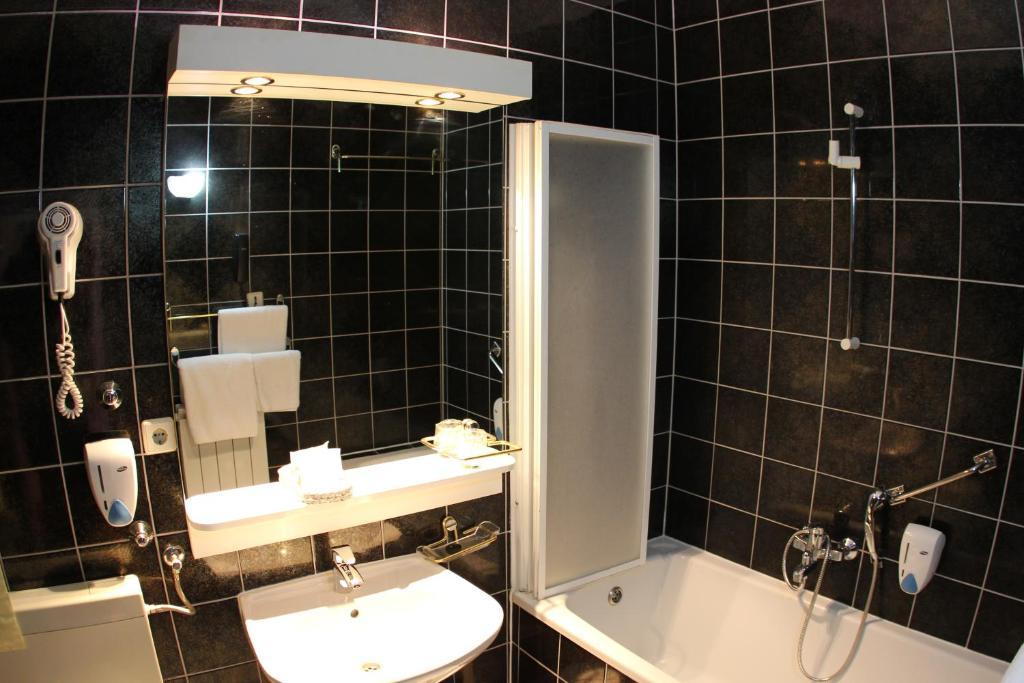 Deluxe Doppelzimmer mit Balkon und Meerblick