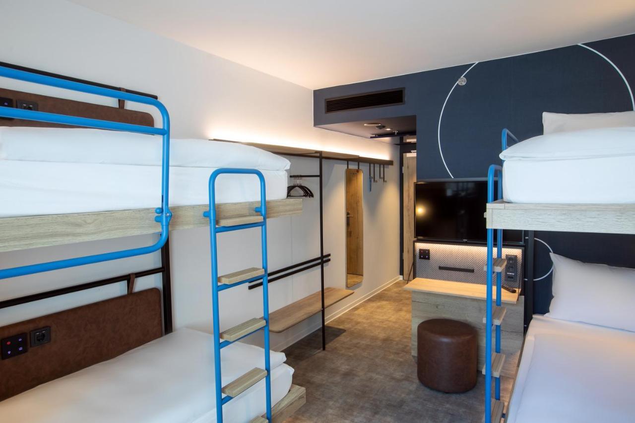 Quadruple Room,1103274126:JPEG