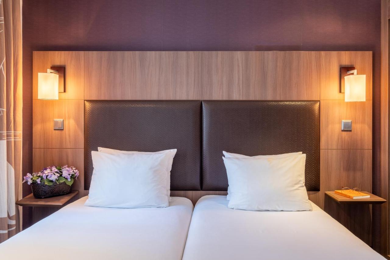 Quarto Superior com 2 Camas de Solteiro