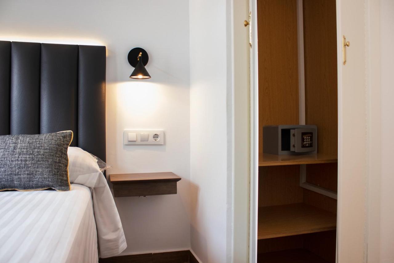 Doppel- oder Zweibettzimmer