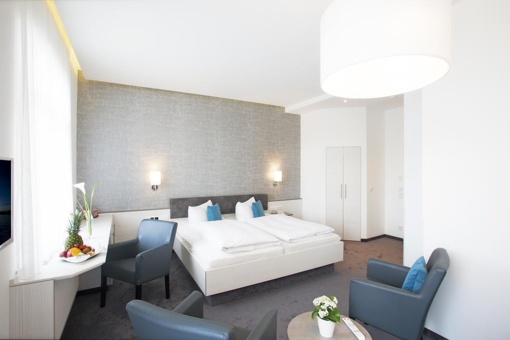 Double Room Balcony,117418300:JPEG
