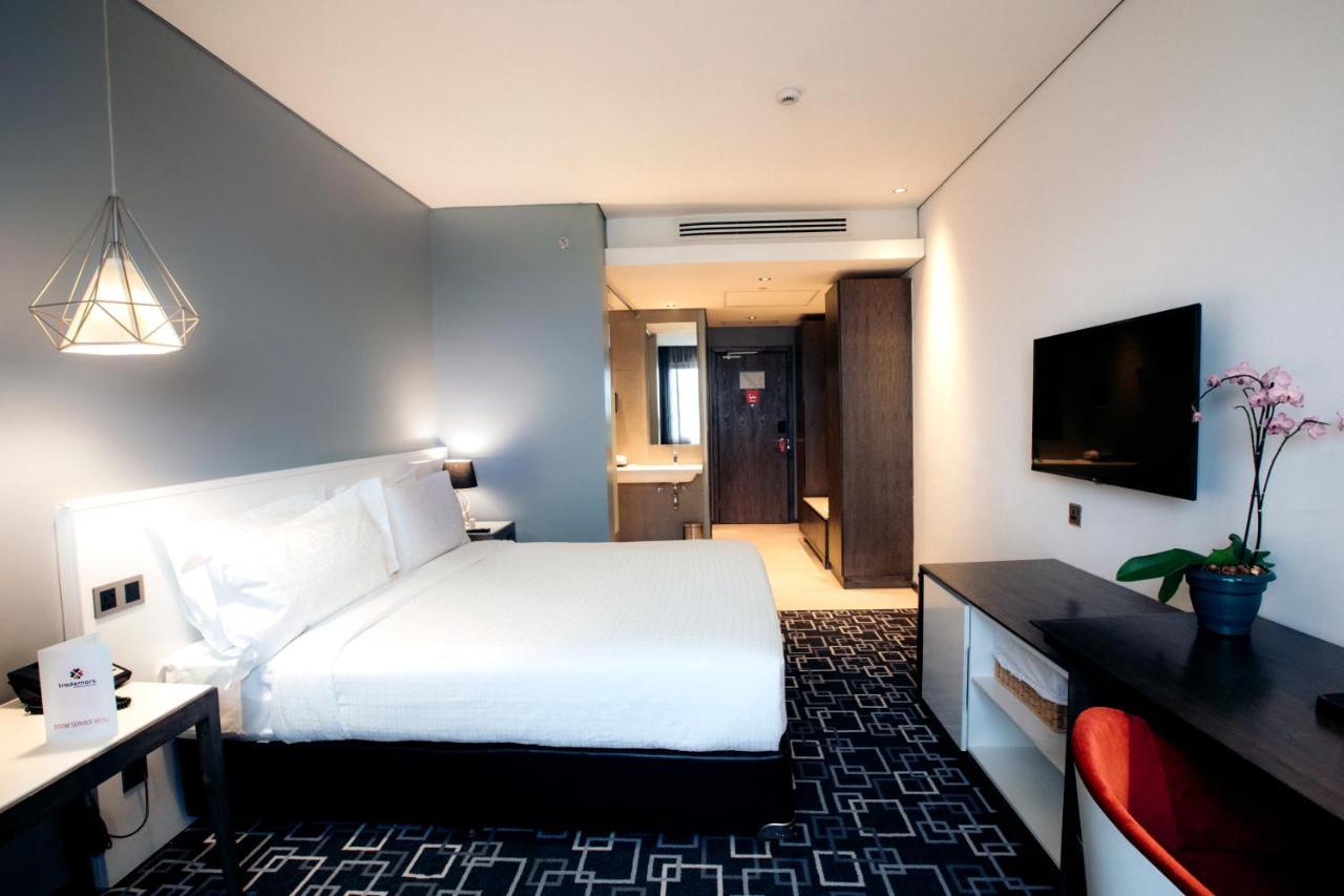 Trademark King City View Room