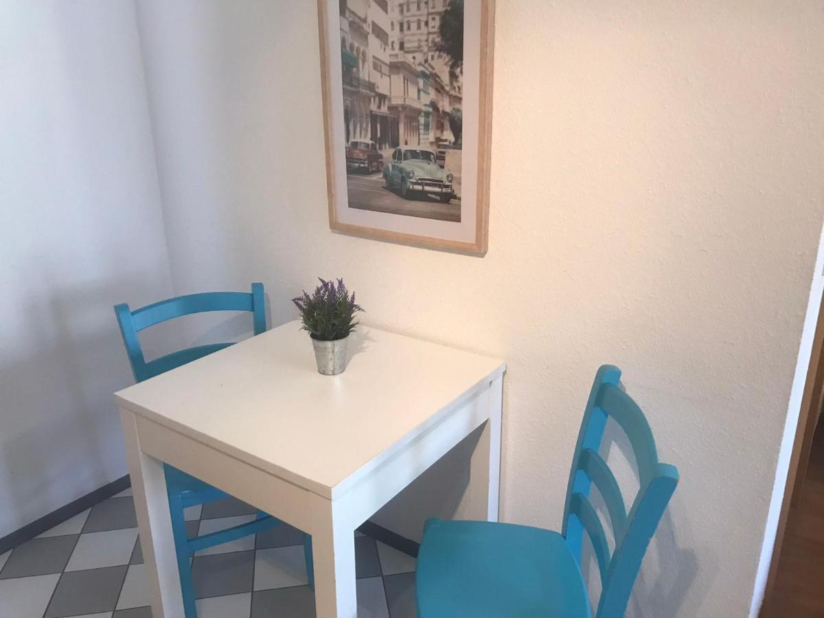Apartment mit Balkon