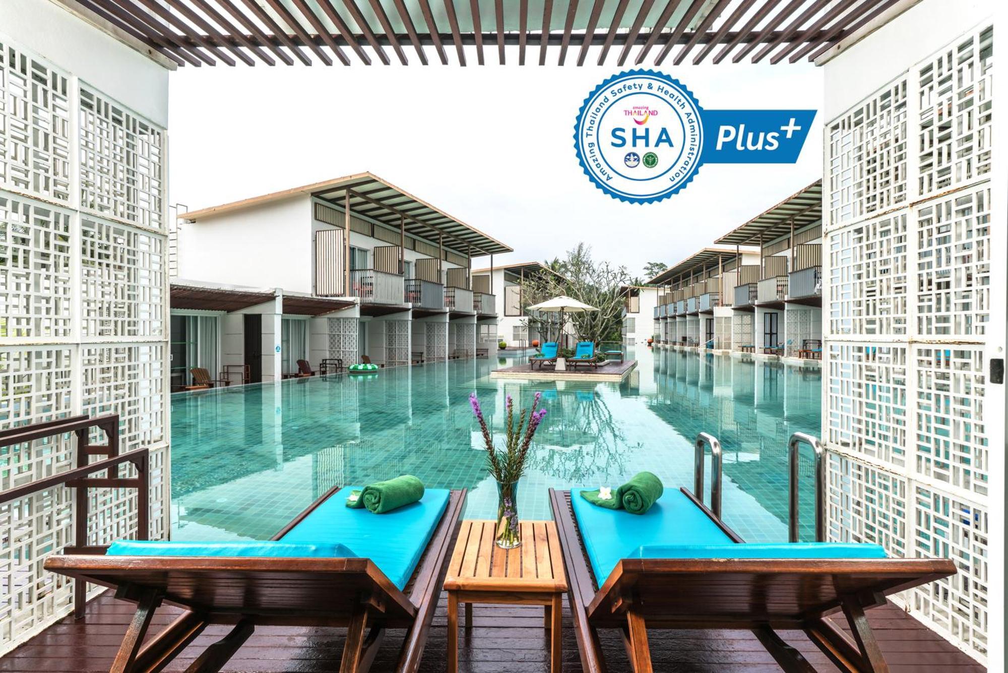 Chambre Double ou Lits Jumeaux de Luxe avec Accès Piscine