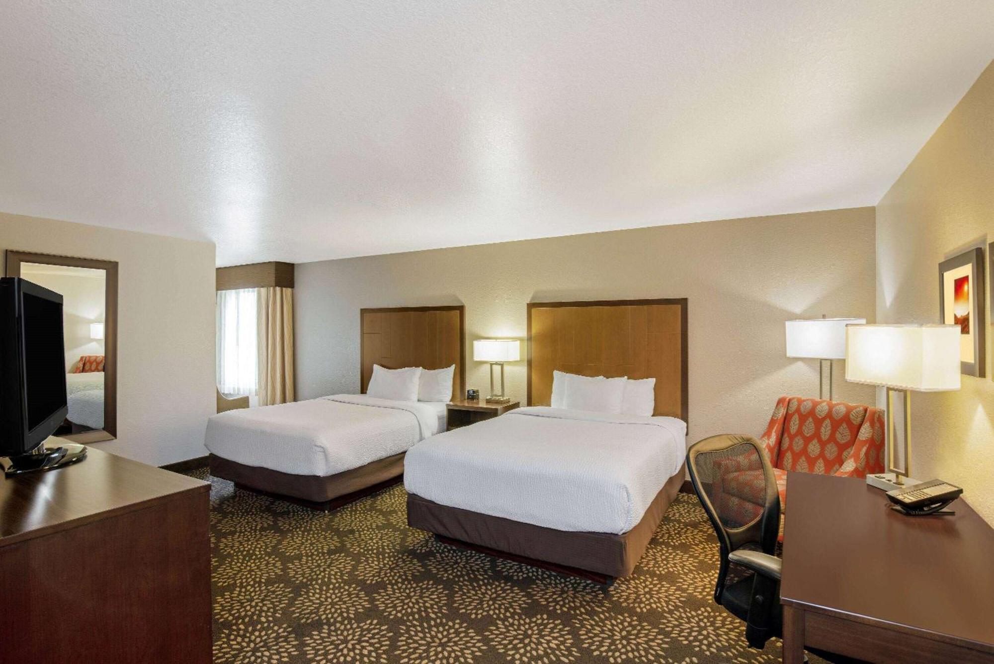 Queen Room with Two Queen Beds - Non-Smoking