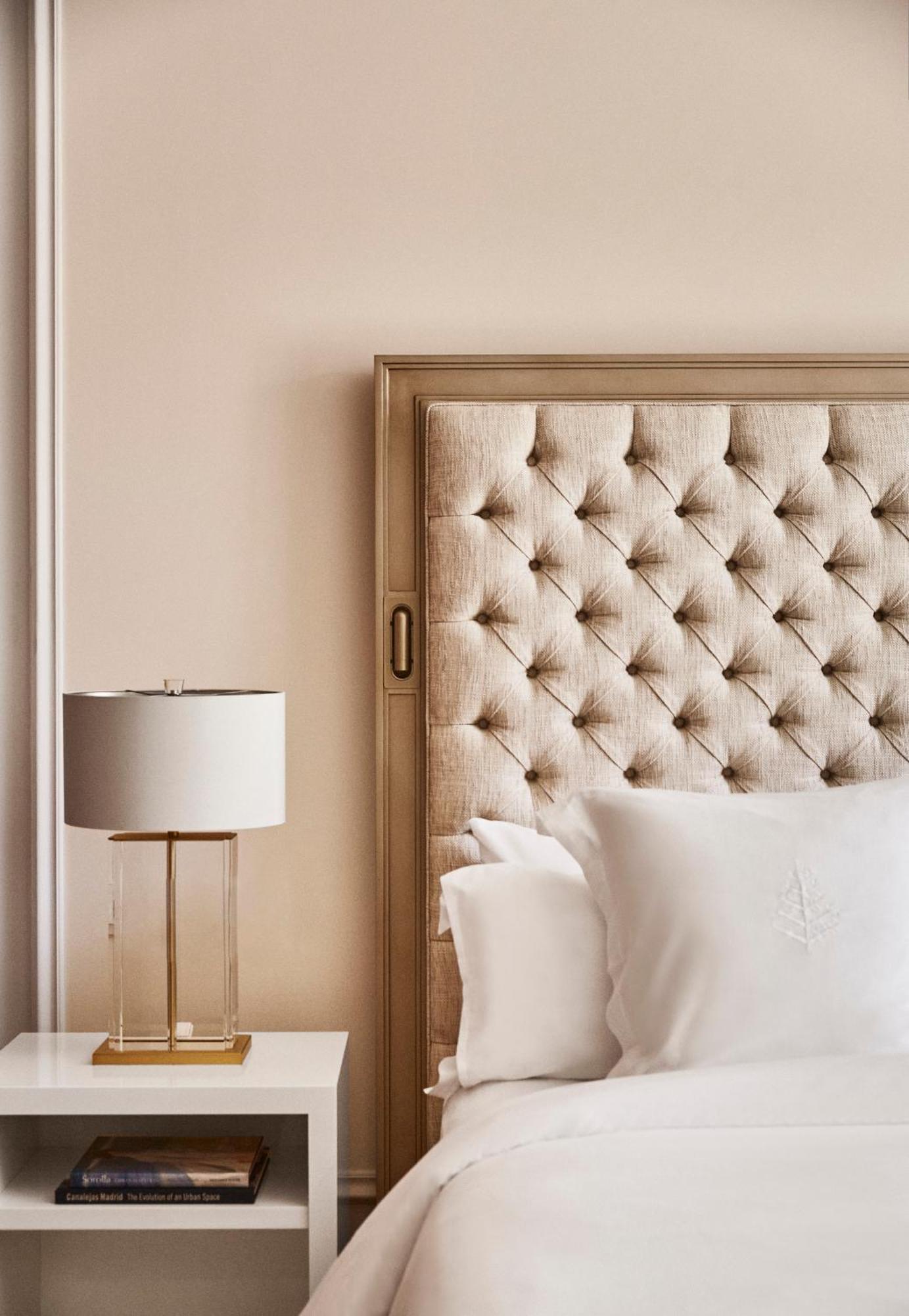 Deluxe Sevilla View Room King