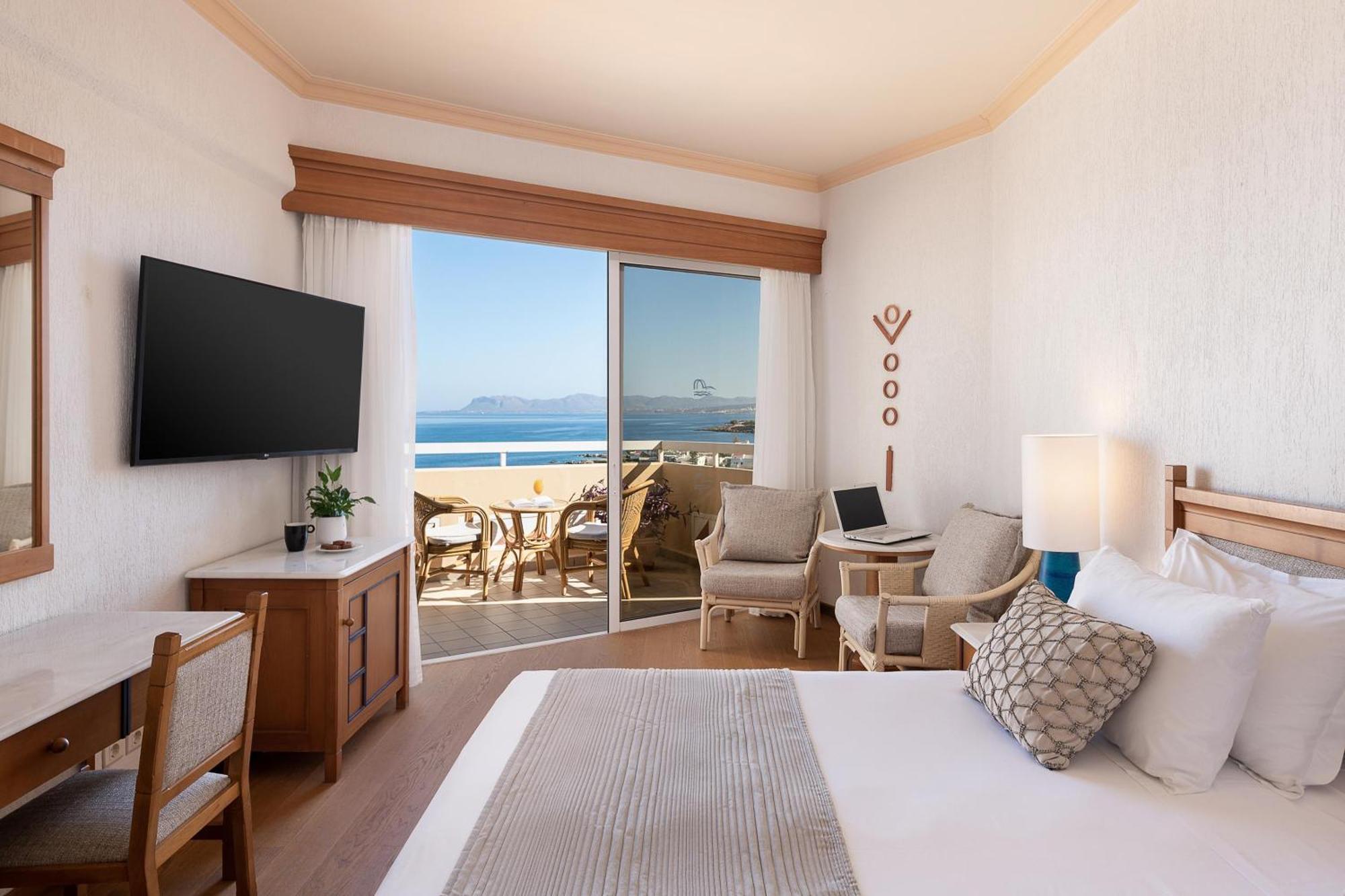 Chambre Double - Vue Latérale sur Mer