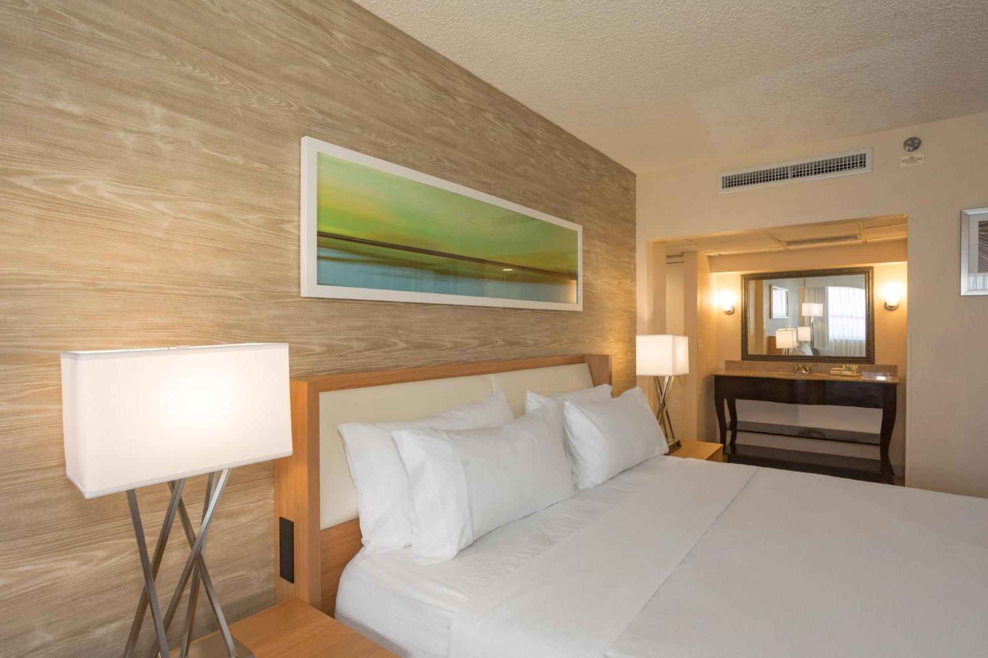 Standard King Room Ocean View