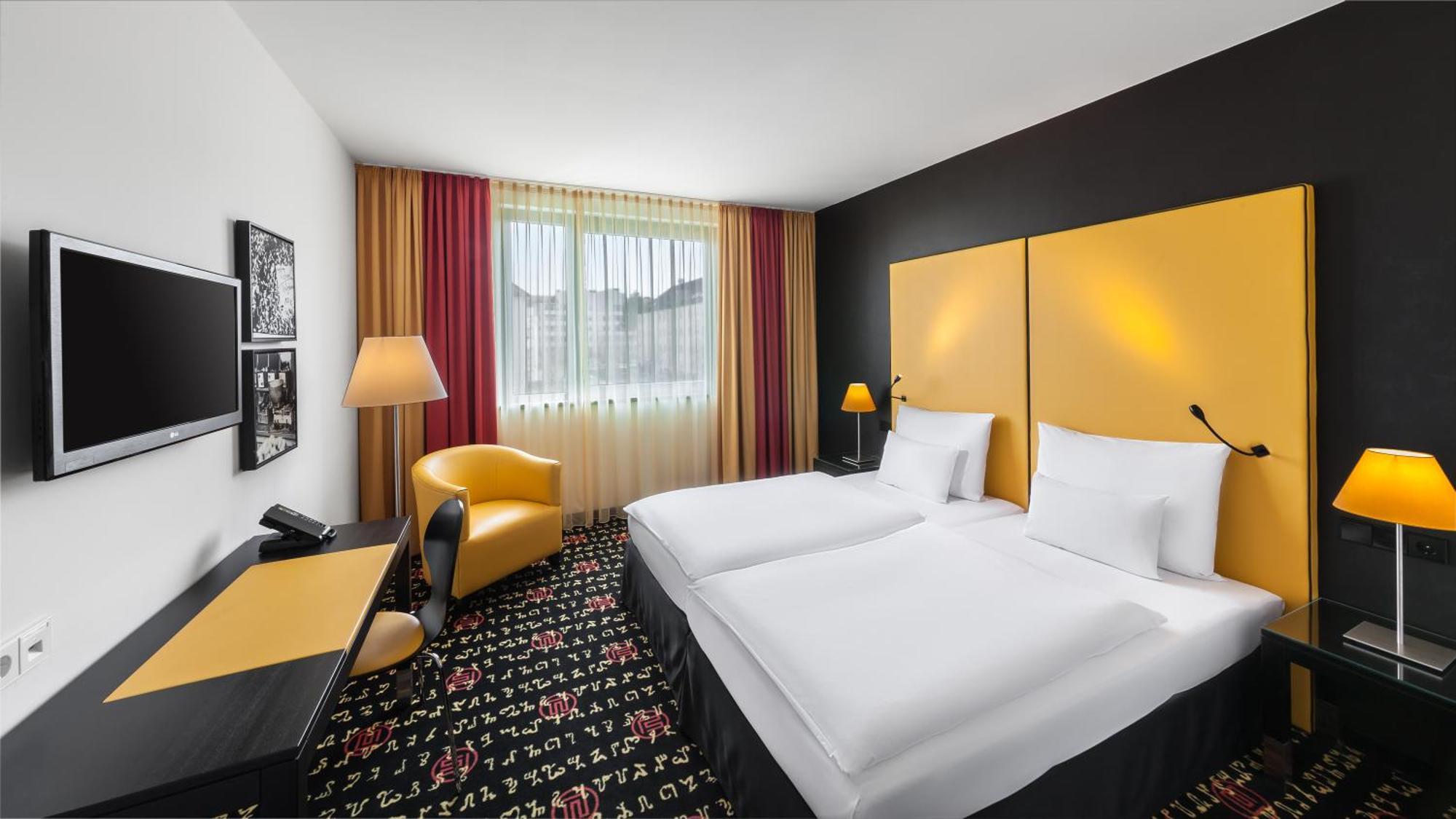 Standard Zimmer mit Kingsize-Bett