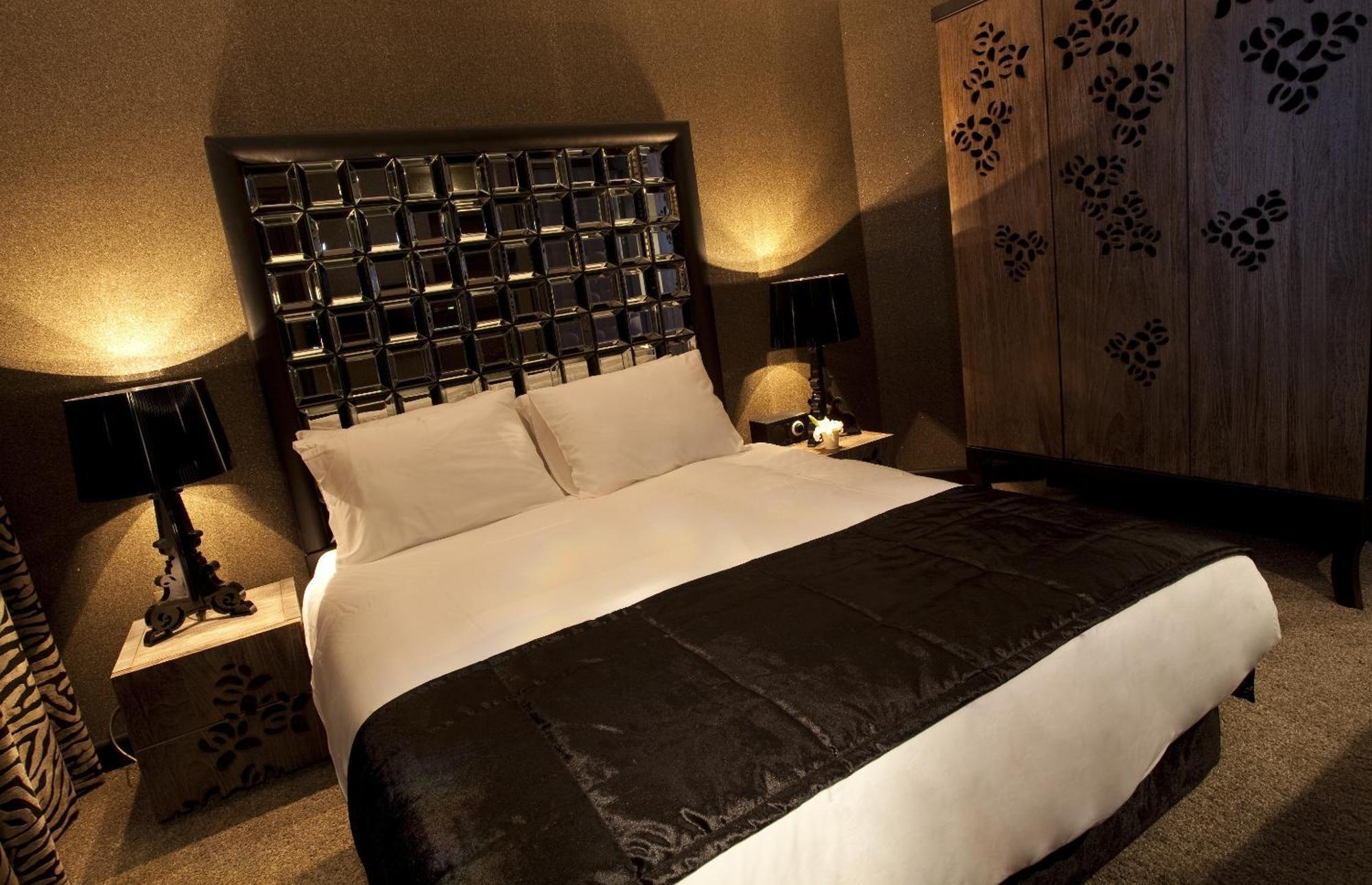 Deluxe Double or Twin Room,317043717:JPEG