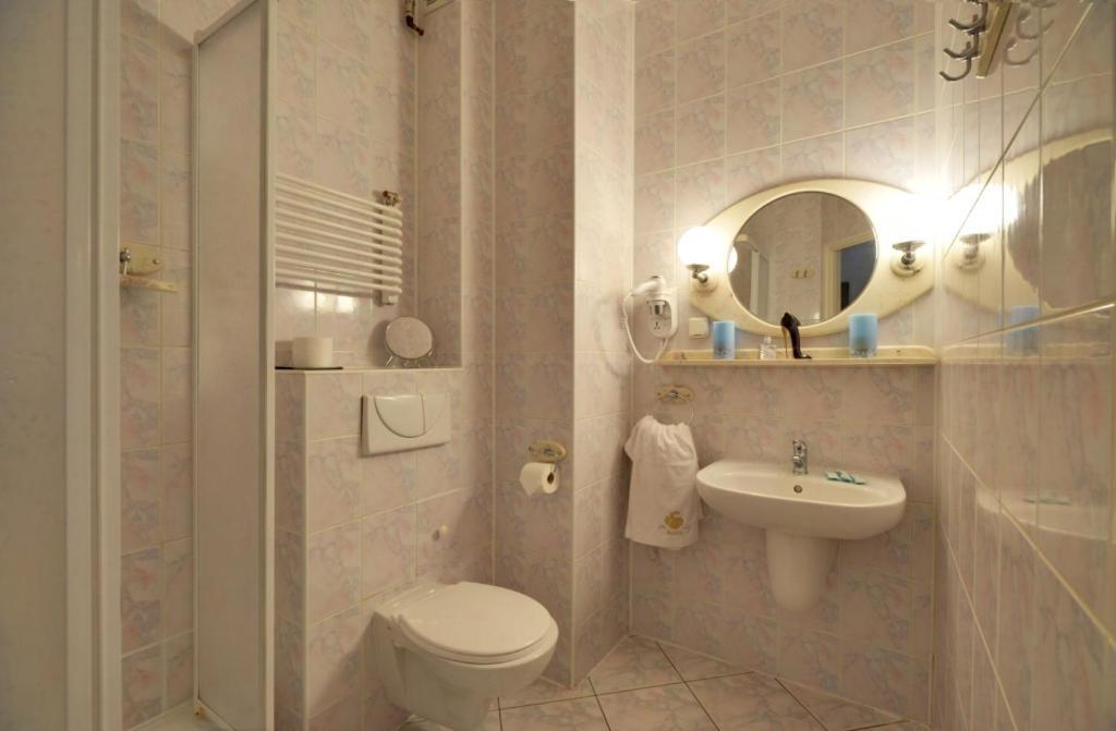 Dreibettzimmer