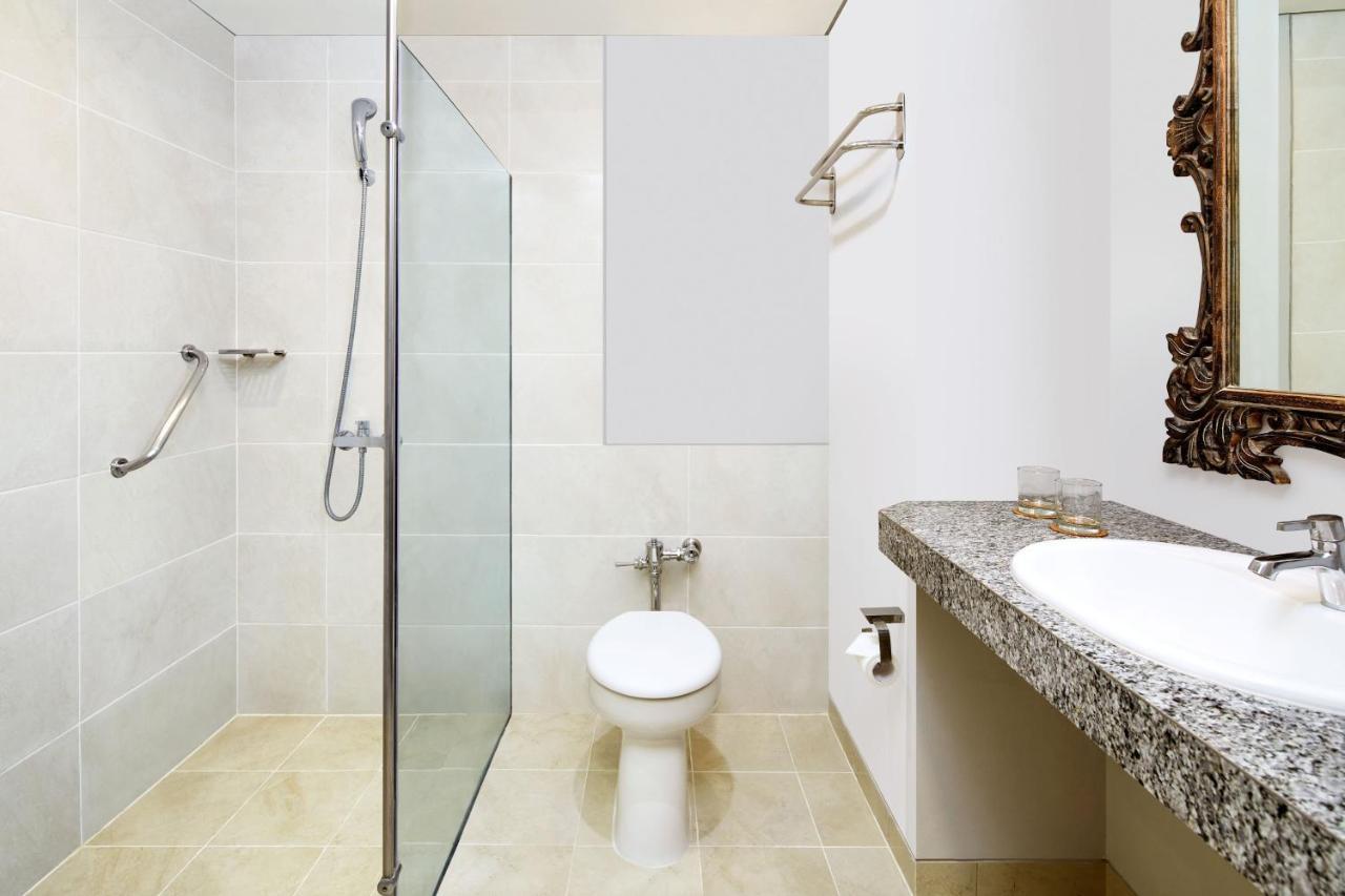 Deluxe Twin Room with Pool View and Free Kids Activity
