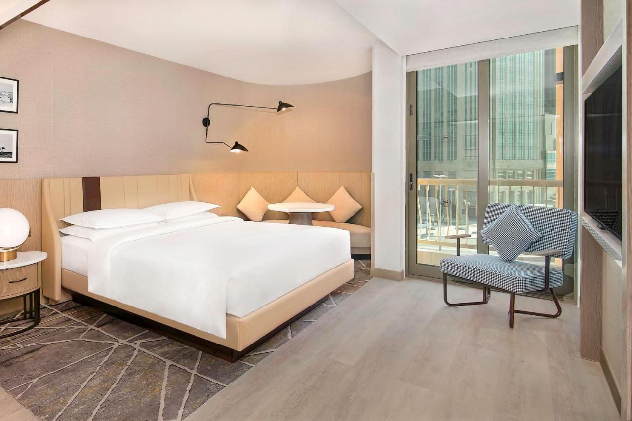 Quarto Clássico com 1 Cama King-size e Vista da Cidade