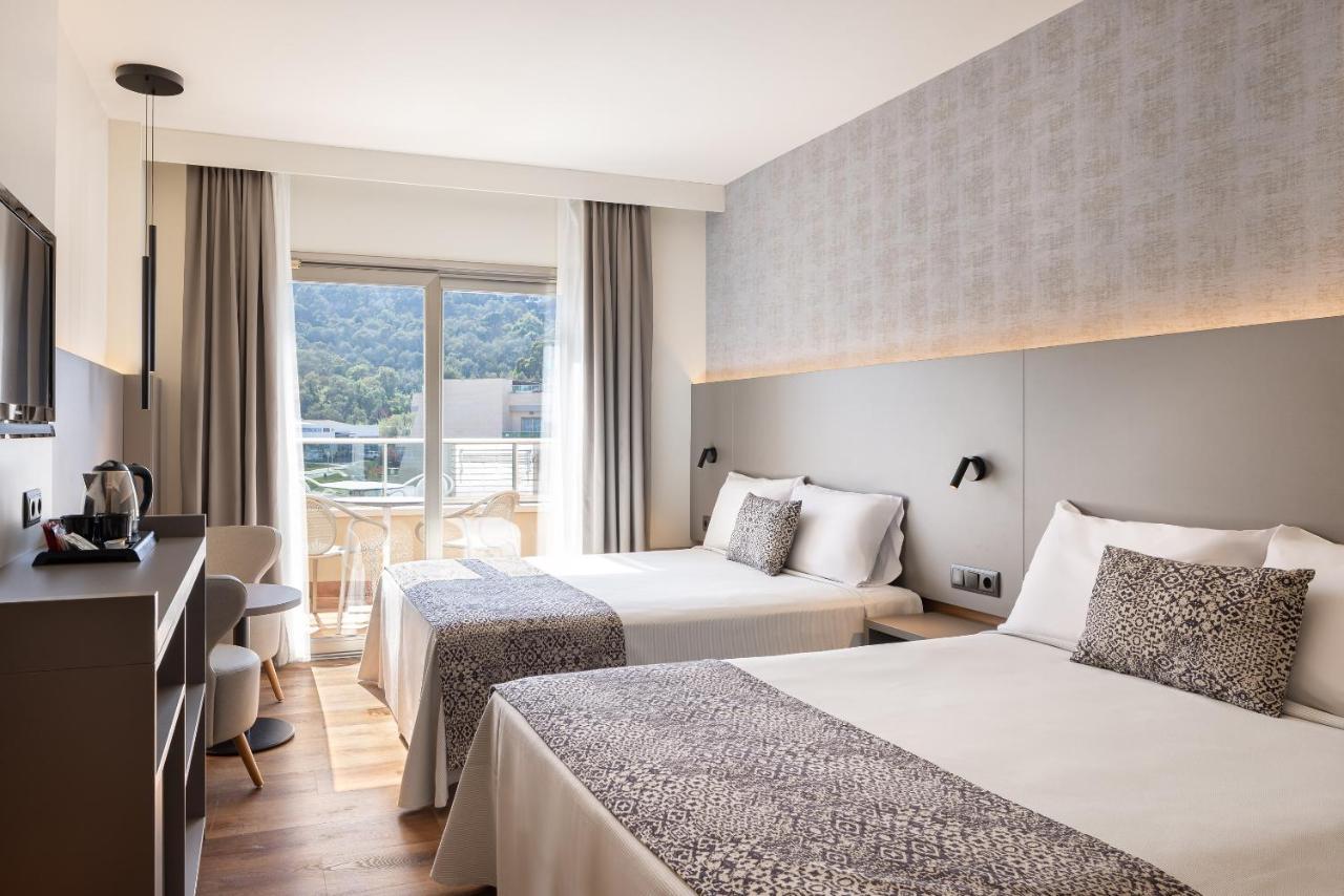 Chambre Quadruple (2 Adultes + 2 Enfants)