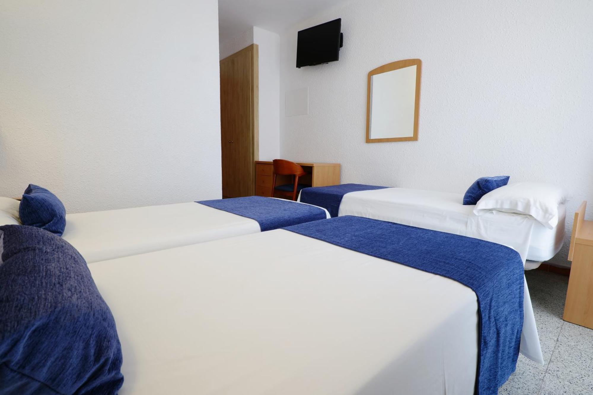 Doppelzimmer mit Zustellbett und Meerblick