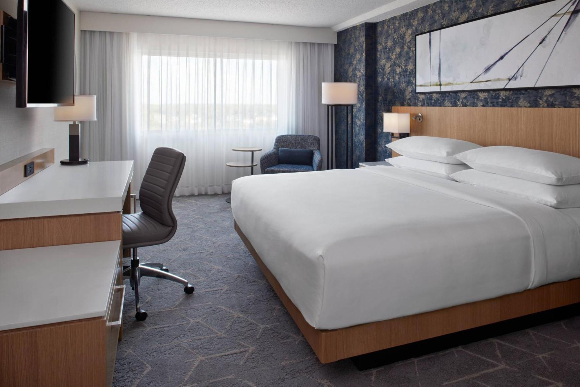 Guest Room, 1 King