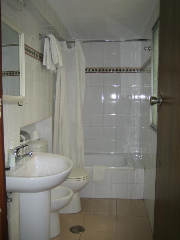 Habitación Individual con baño compartido