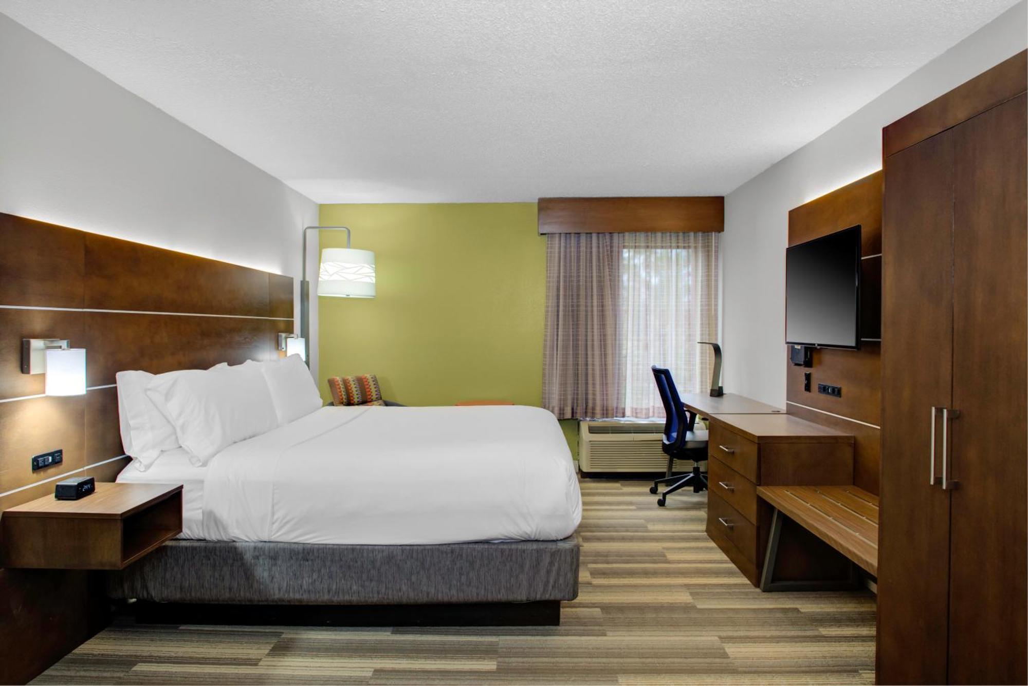 Standard King Room