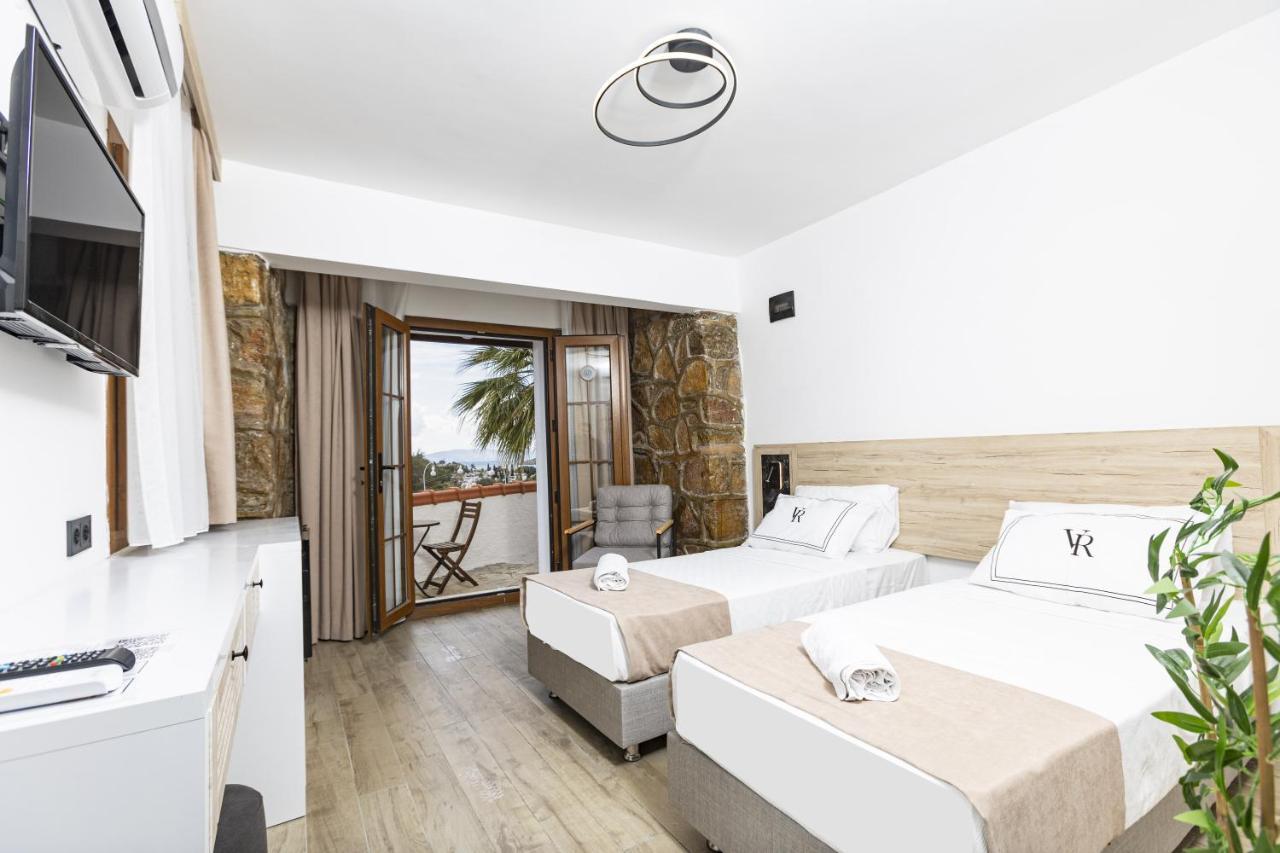 Deluxe Double Room with Sea View,1469450447:JPEG