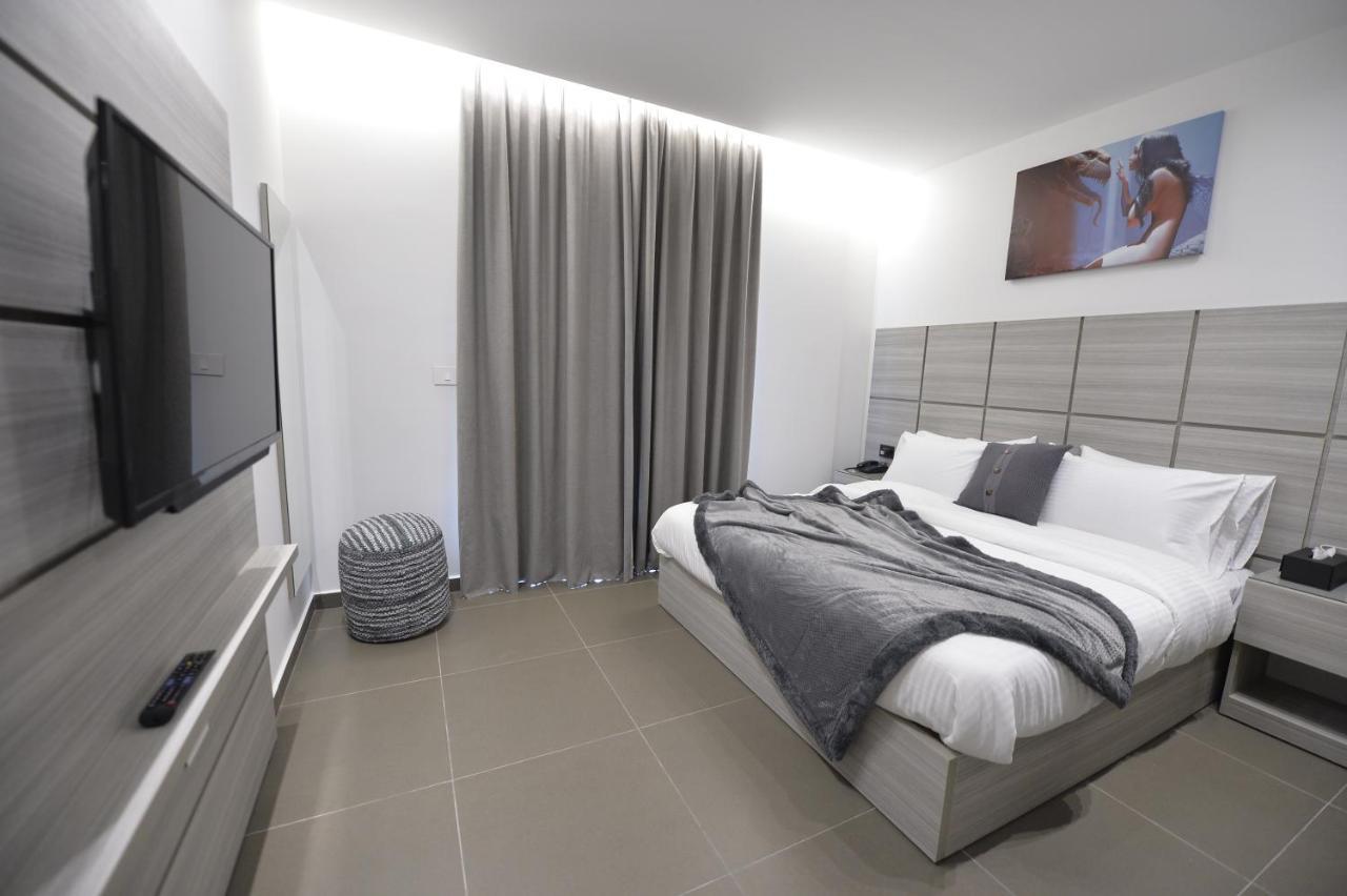 Junior Suite with Balcony,1479053267:JPEG