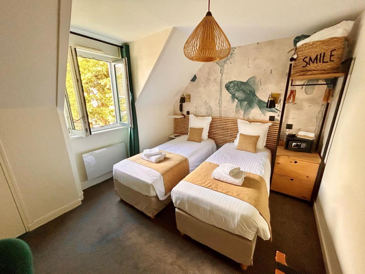 Twin Room - Courtyard View
