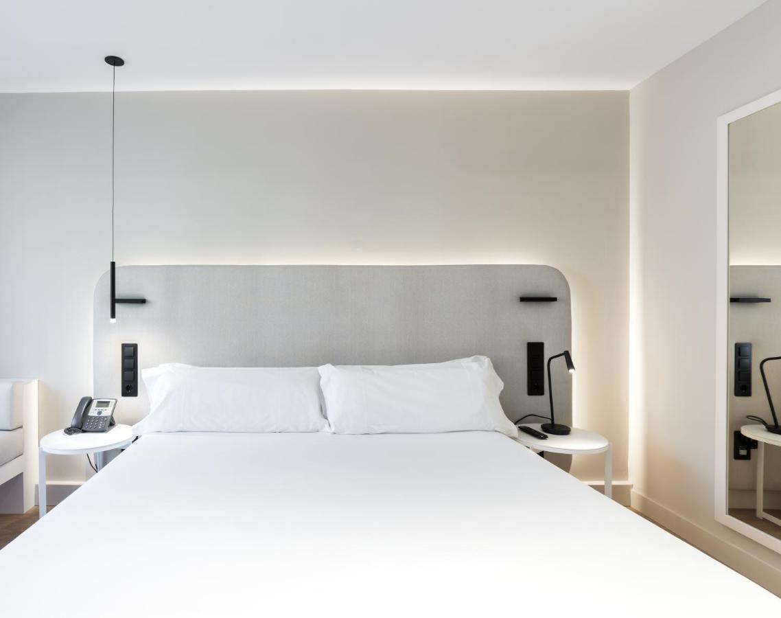Quarto Comfort com Cama de Casal ou 2 de Solteiro