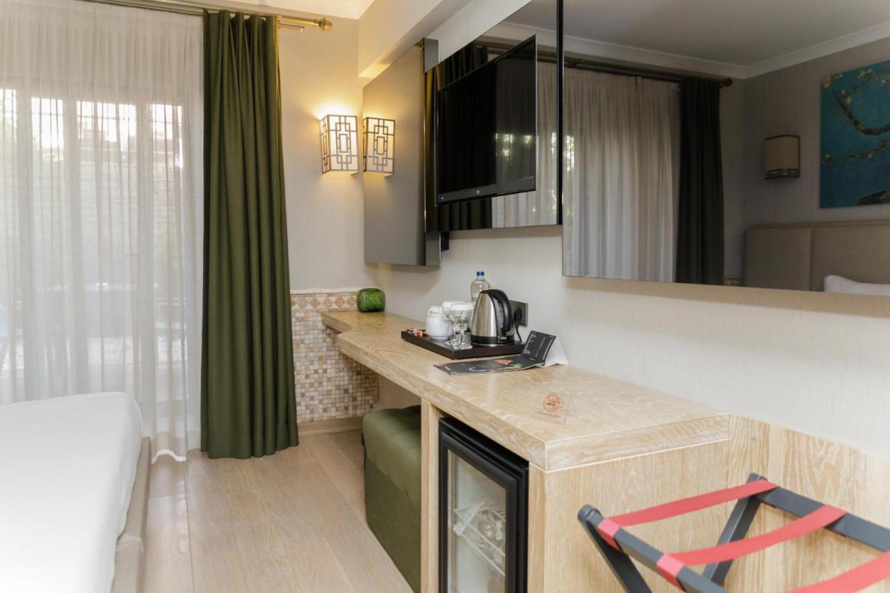 Standard Double or Twin Room with Garden View