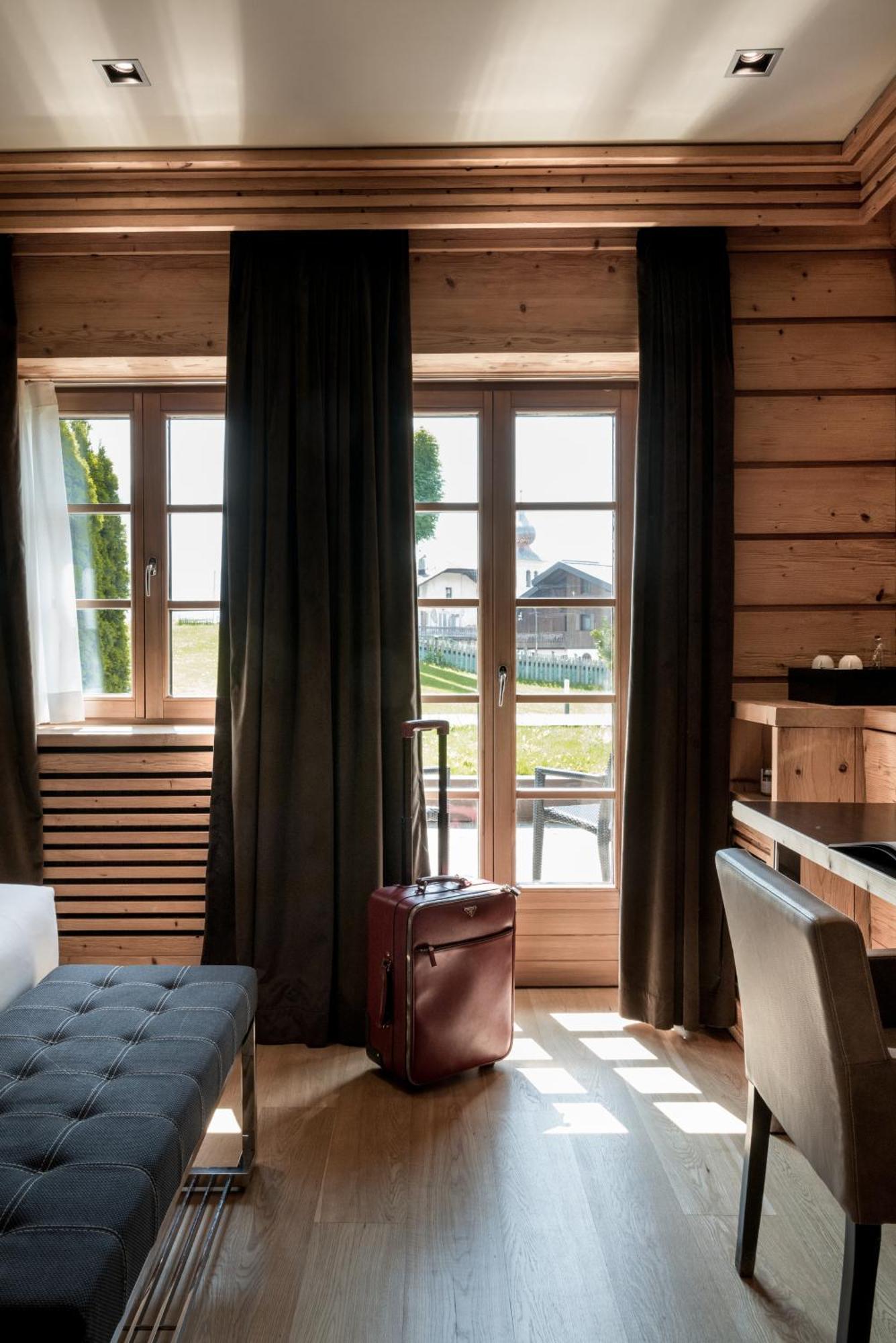 Deluxe Double Room,1553431930:JPEG