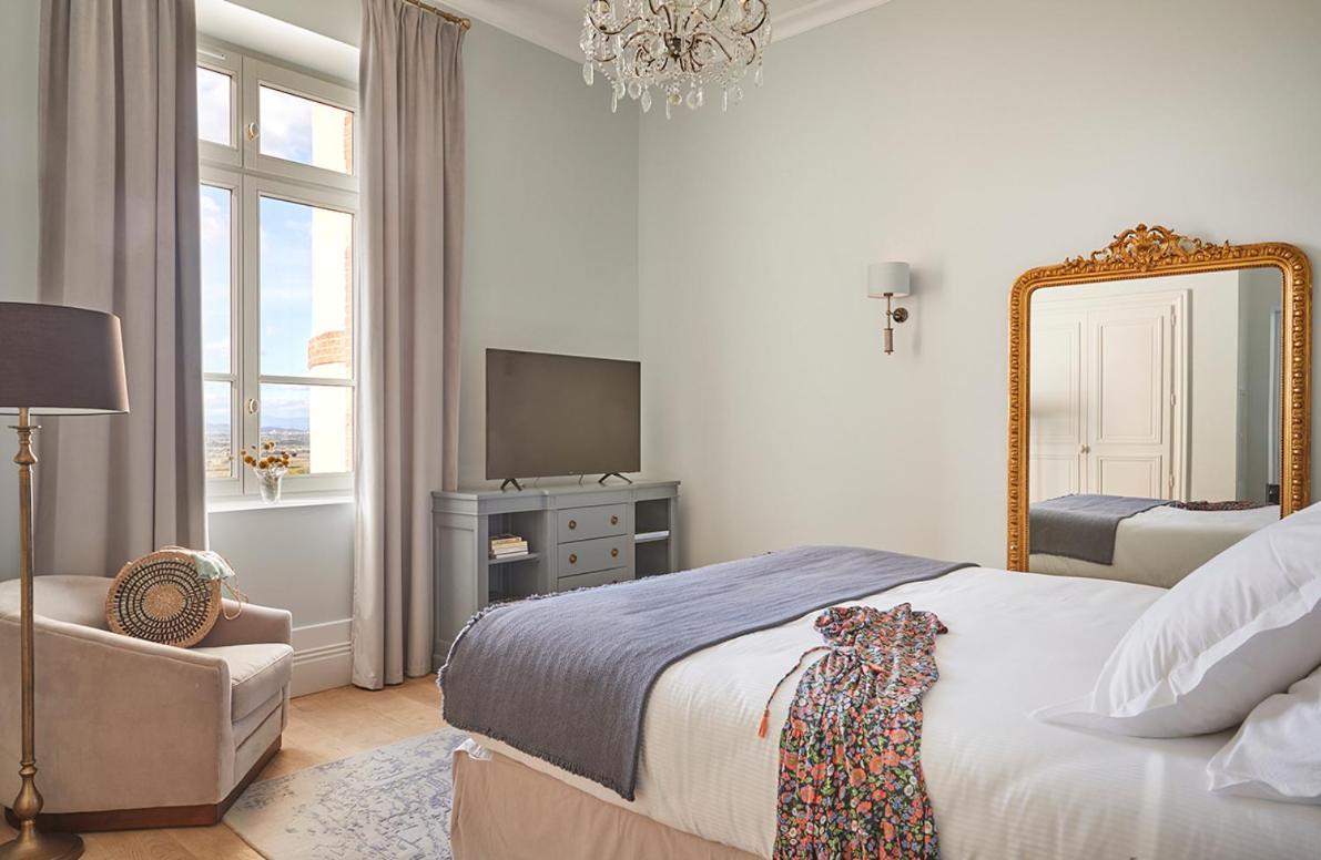 Deluxe Double Room,1593885063:JPEG