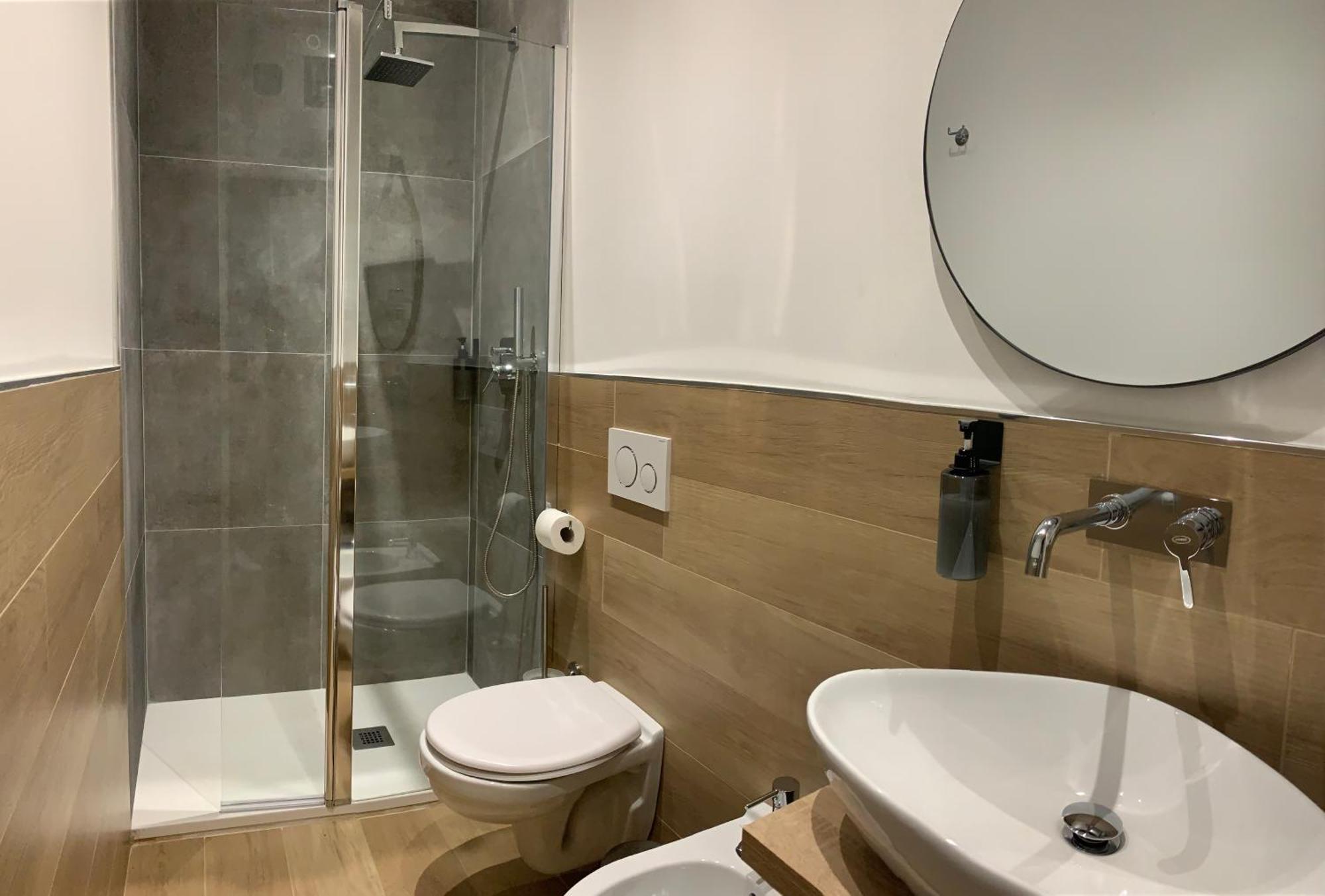 Standard Double Room,1517689075:JPEG