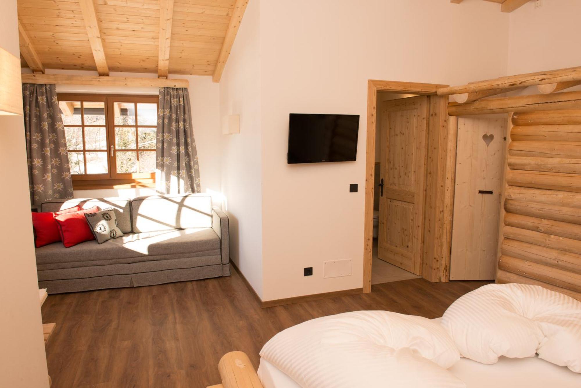Junior Suite with Balcony