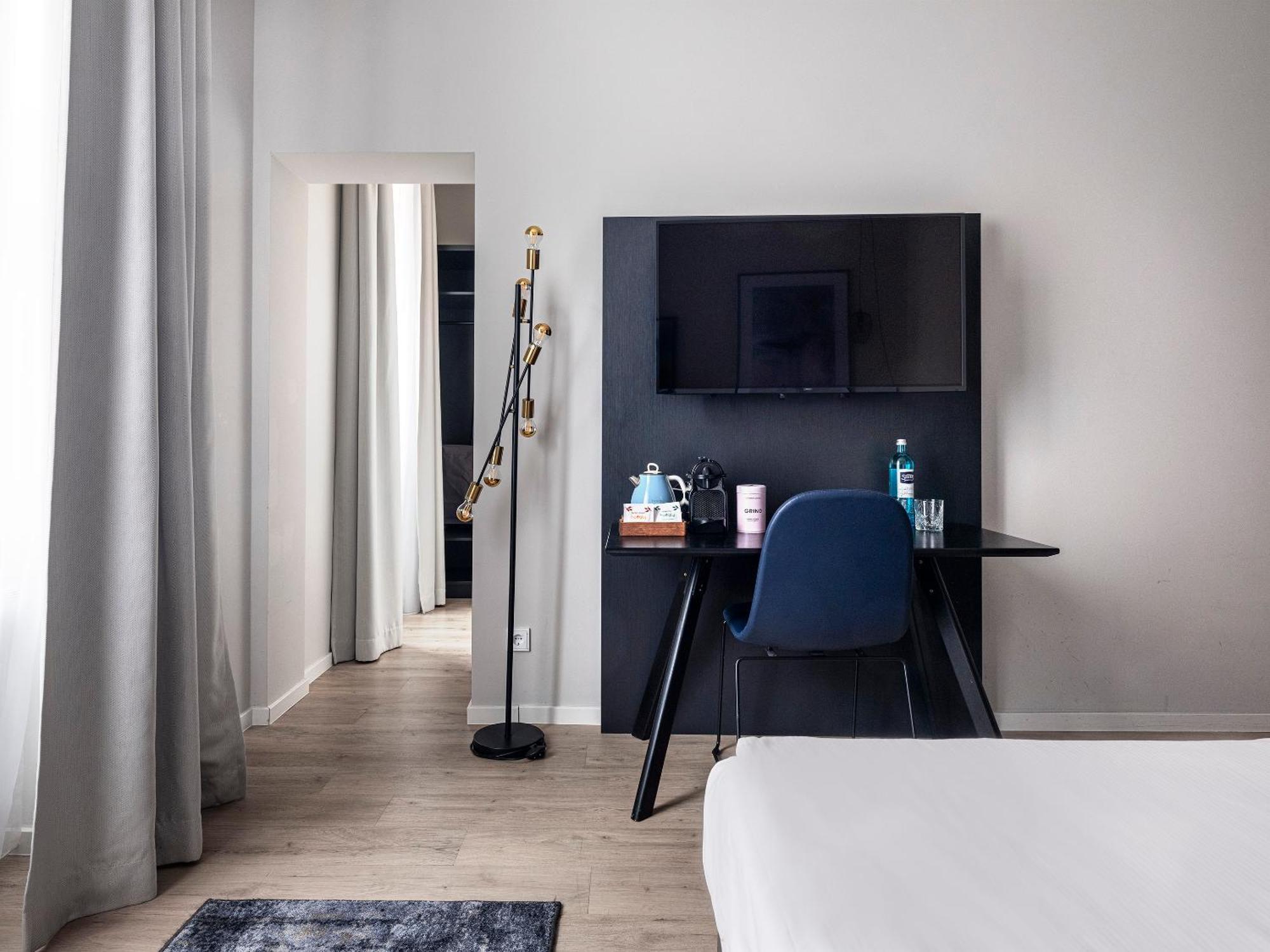 Mittleres Zimmer – Einzelbett, nur über Treppen zugänglich