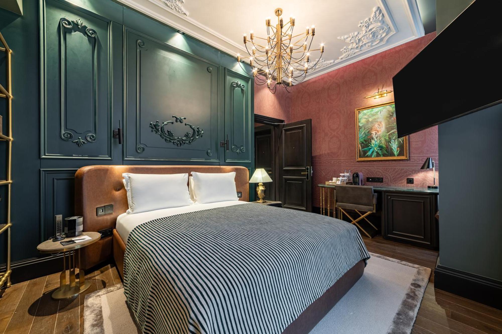 Chambre Double Supérieure - Vue sur Ville
