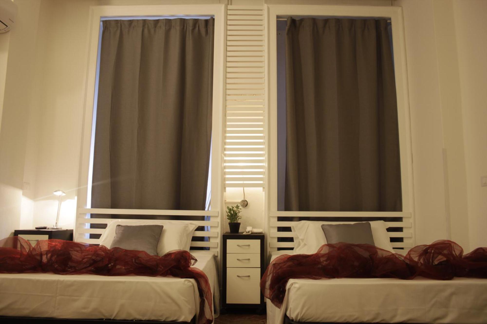 Twin Room with Private Bathroom
