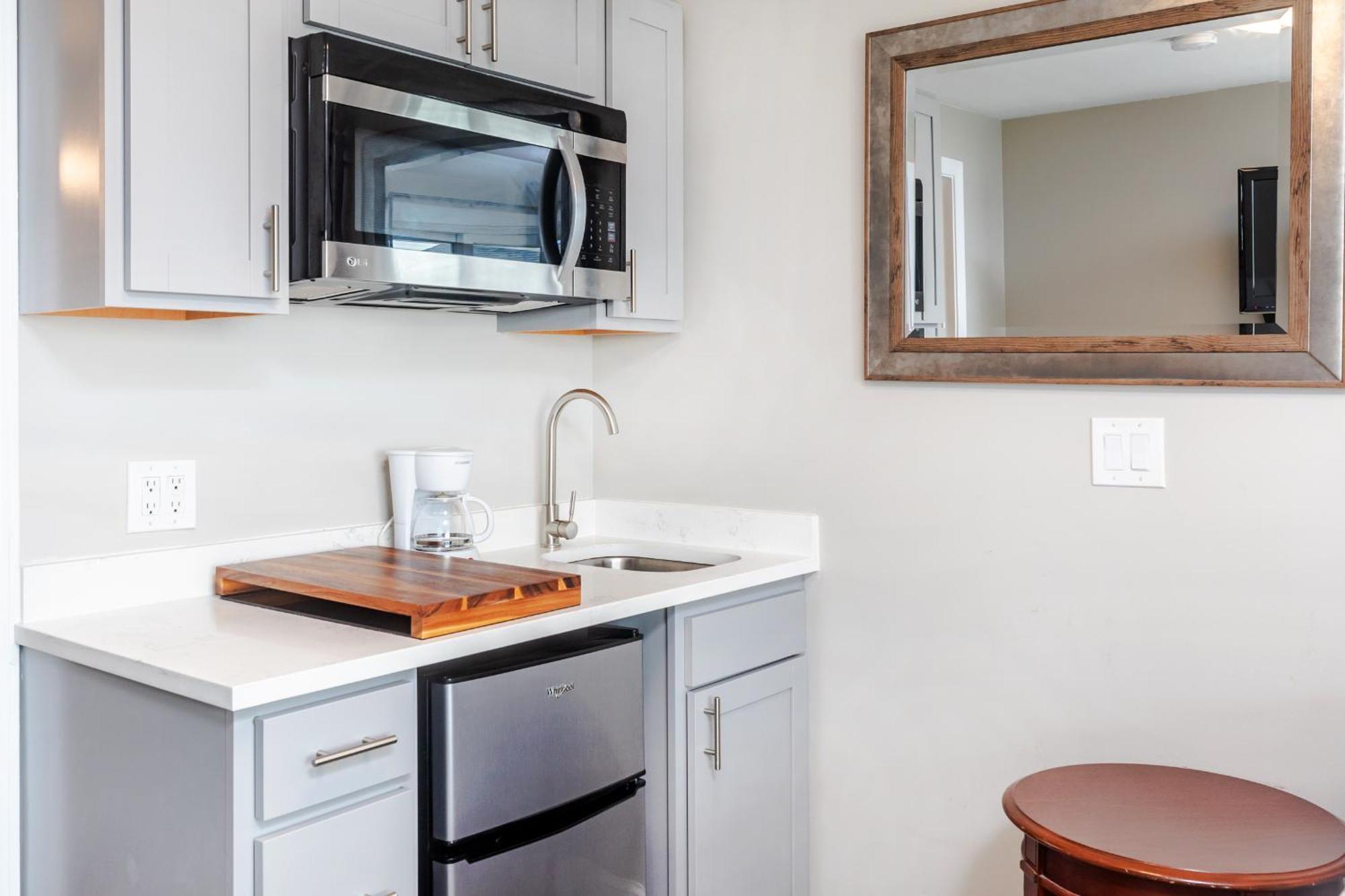 Queen Room with Kitchenette