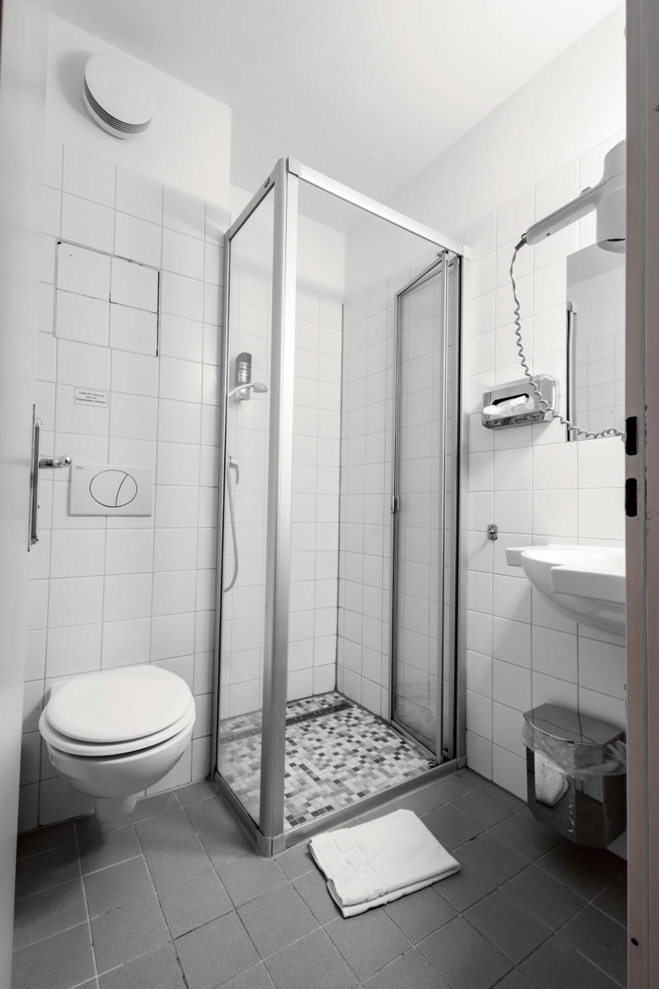 Posto Letto Comfort in Dormitorio con 6 Letti