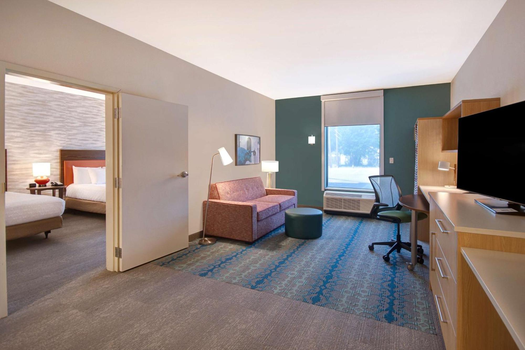 Barrierefreie Suite mit Kingsize-Bett – Nichtraucher