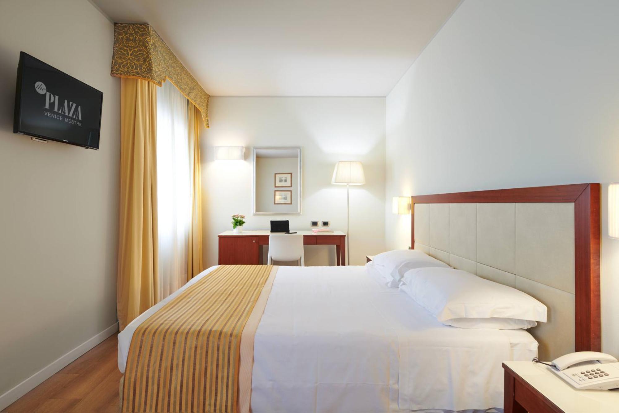 Superior Double or Twin Room,1710174182:JPEG