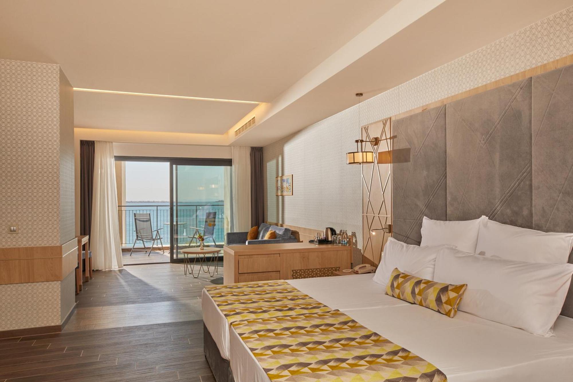 Suite Junior con vistas frontales al mar