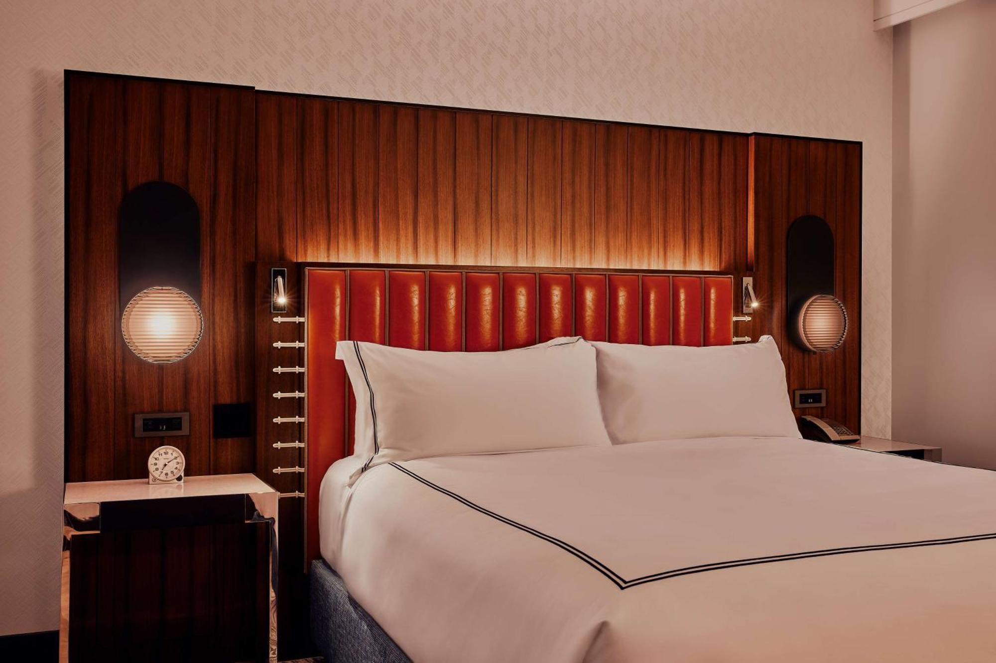 Standard King Room
