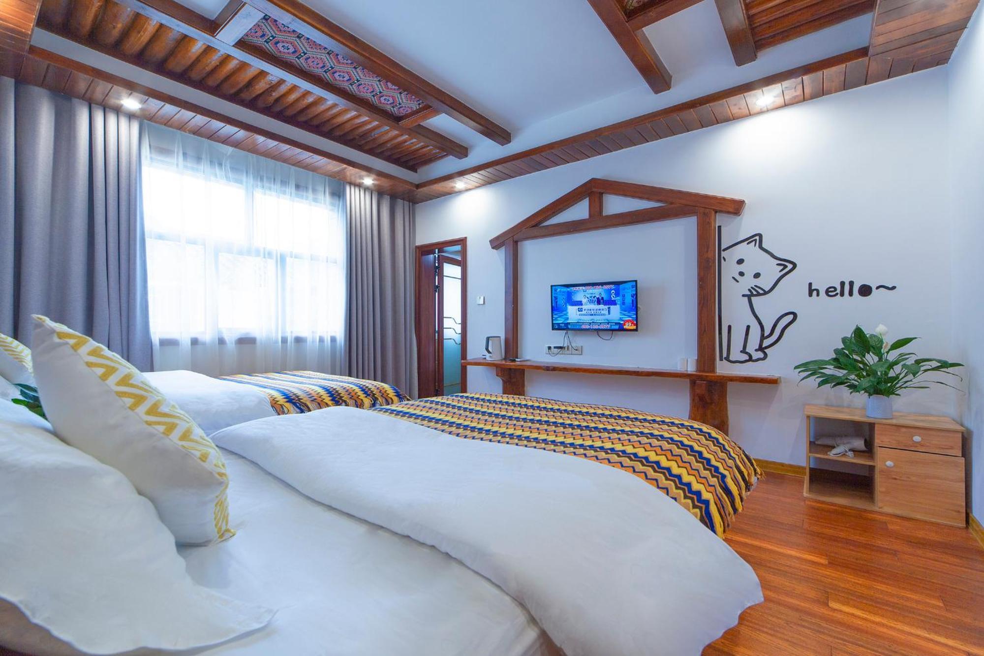 Twin Room,1588375296:JPEG