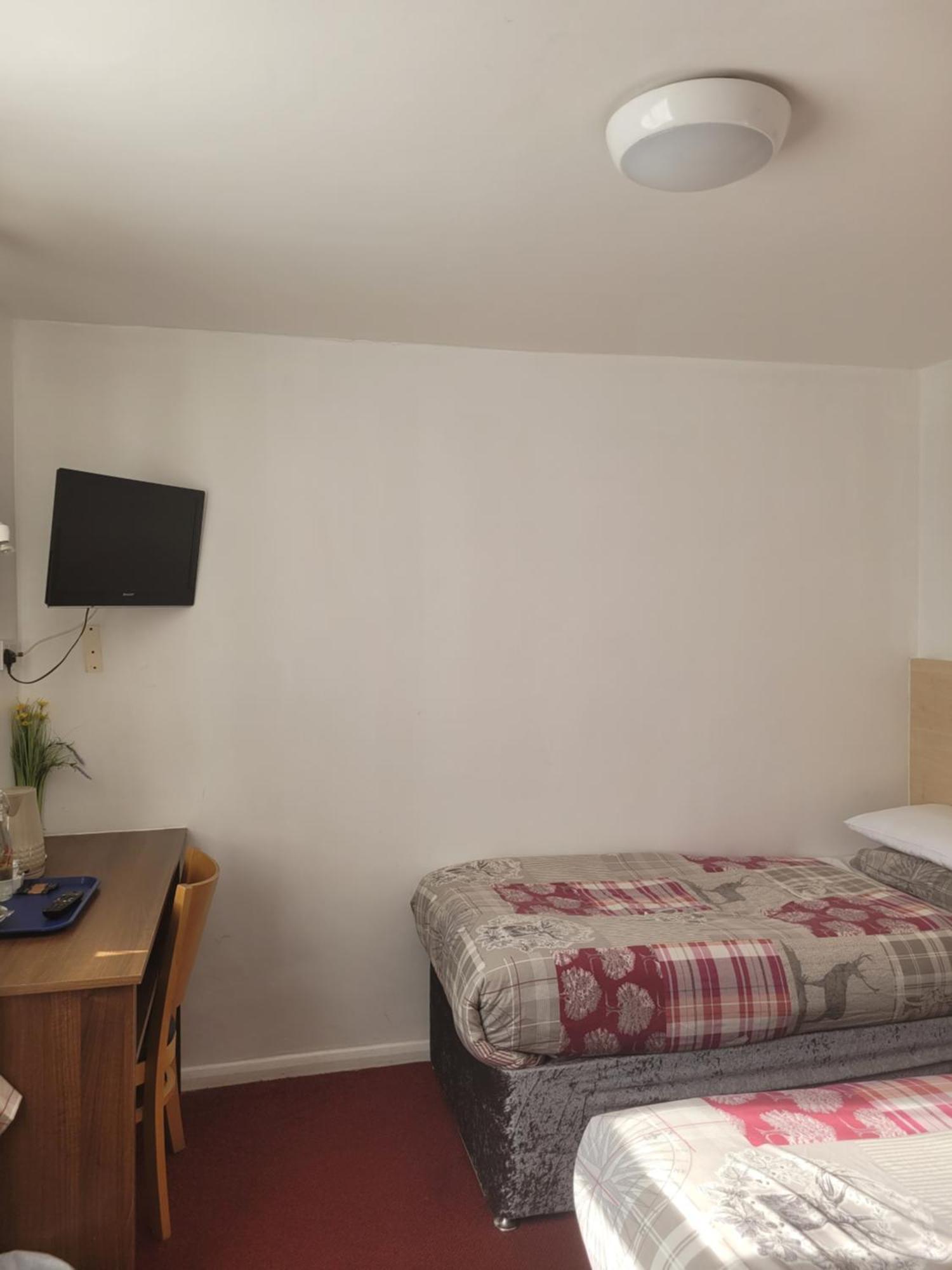 Superior Twin En-suite Room