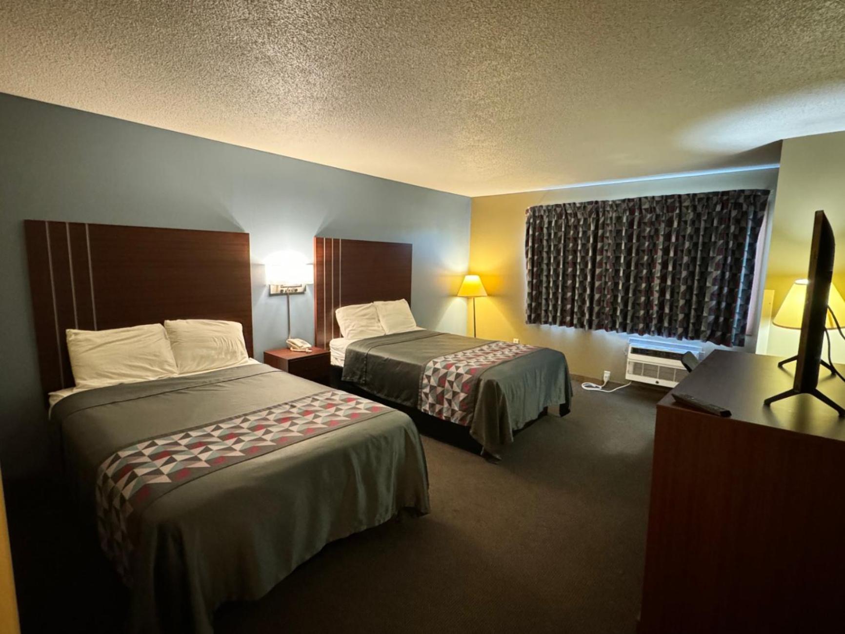 Standard Room with Two Double Beds,1710356325:JPEG