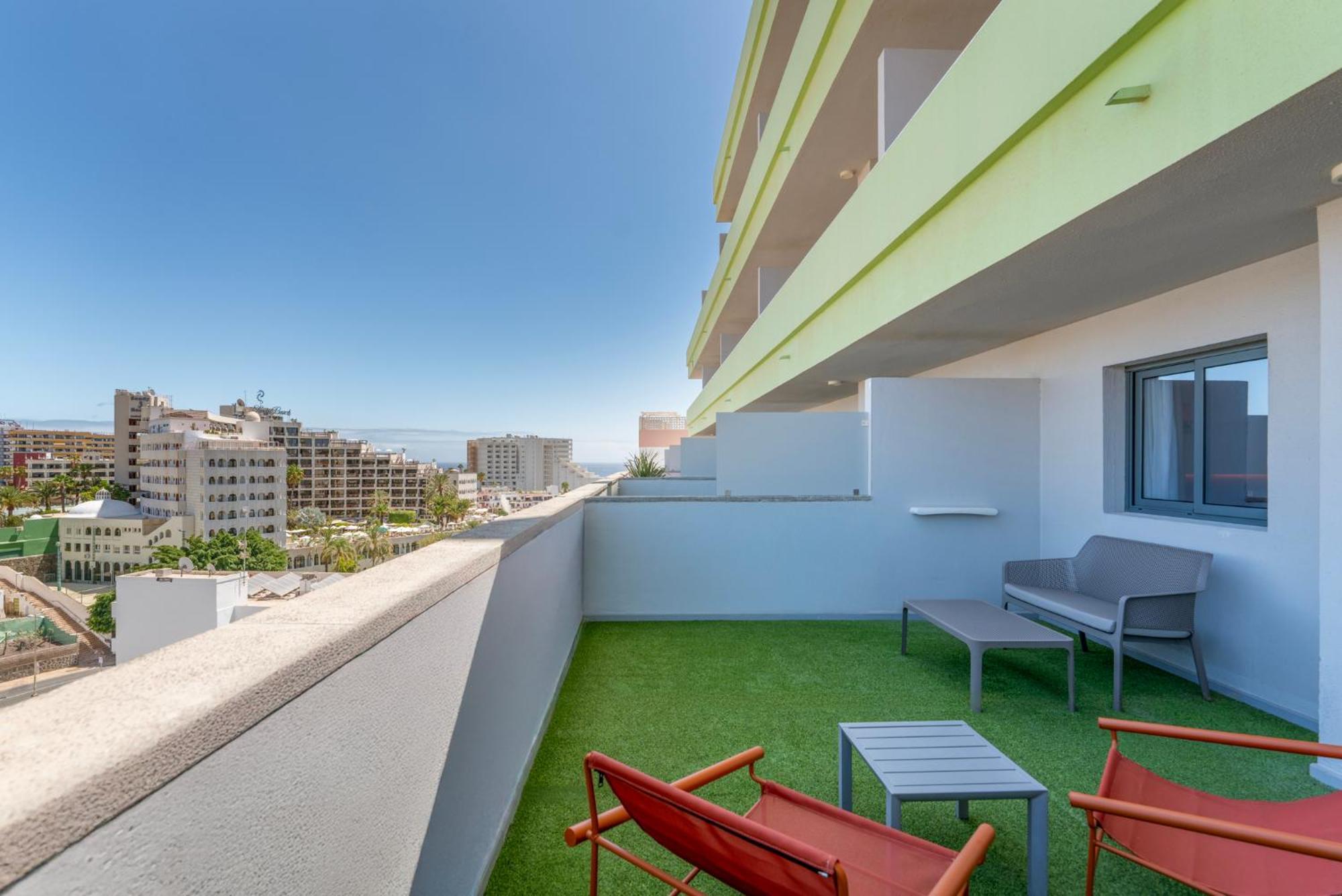 Suite Junior Superior (2 adultos + 1 niño)