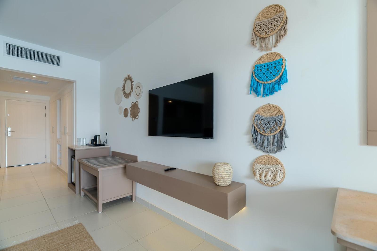 Jaccuzi Deluxe,1618893713:JPEG