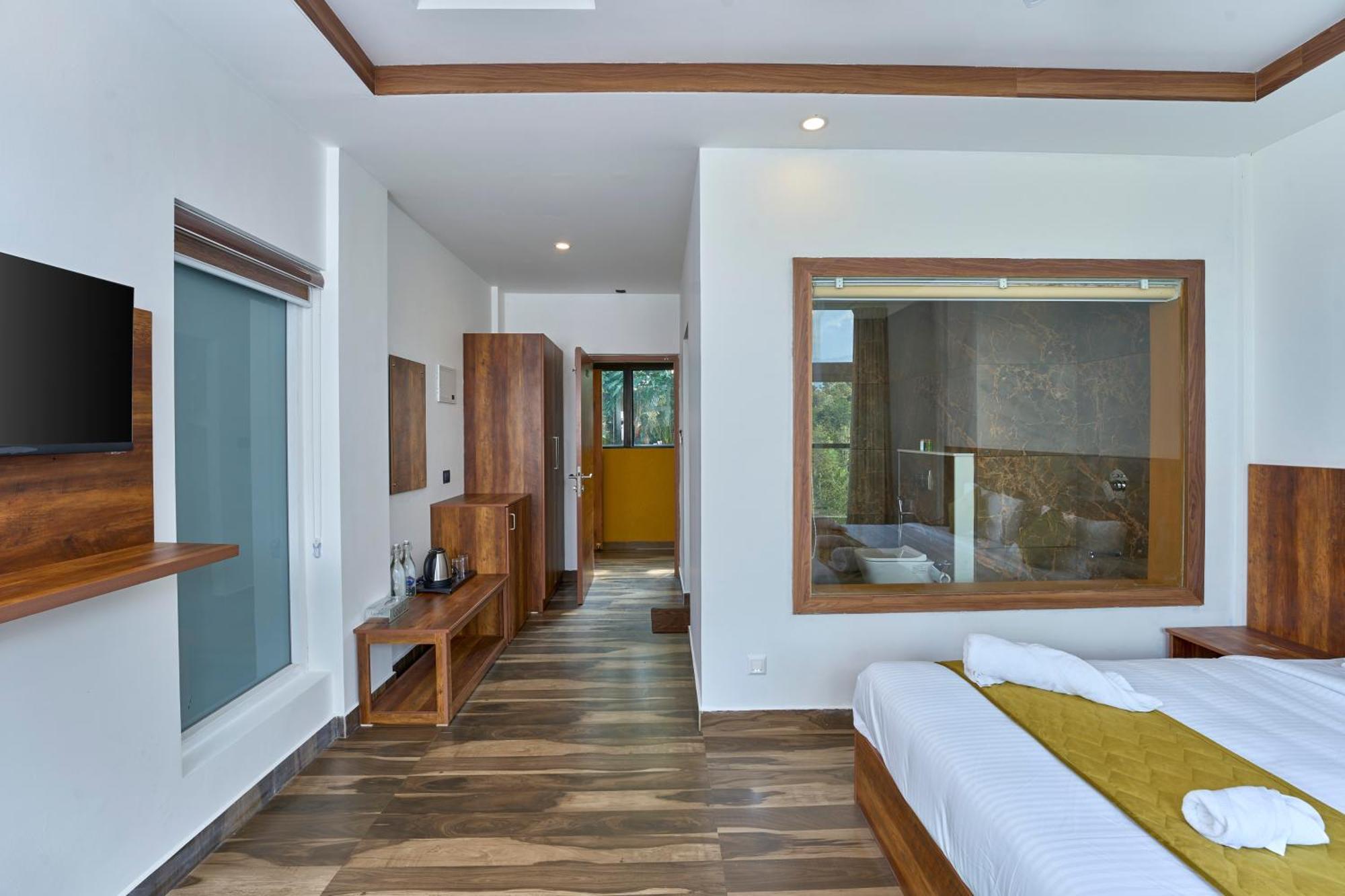 Classic Room with Balcony