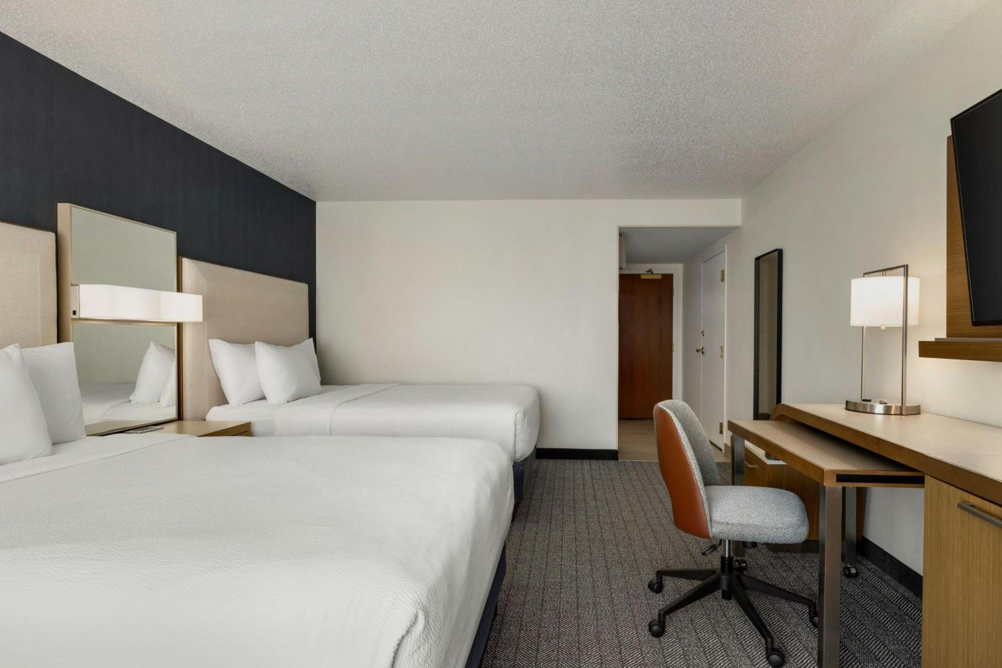 Double Room Two Double Beds Bathtub Mobility Access or Hearing Accessible