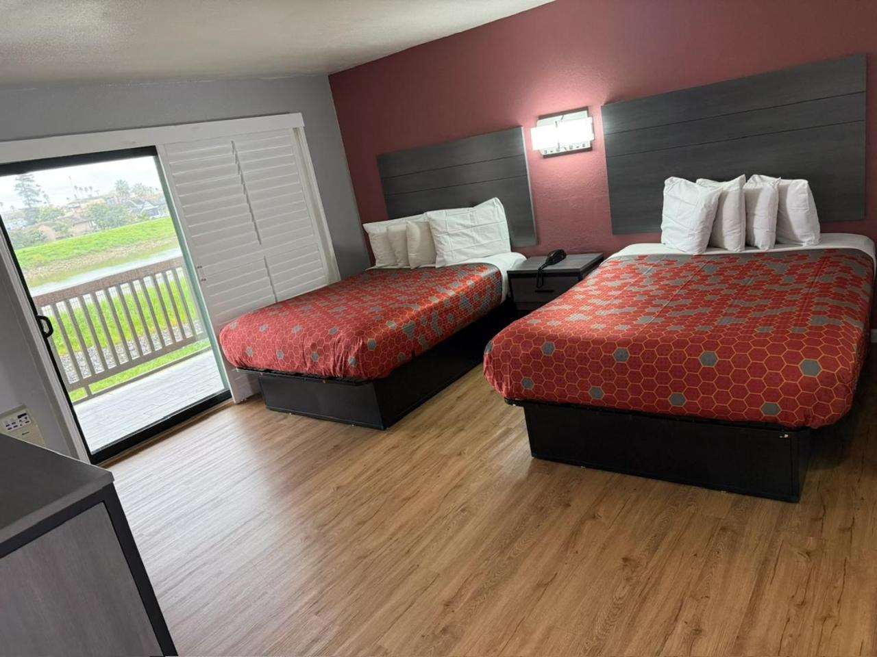 Quarto Queen Standard com 2 Camas Queen-size