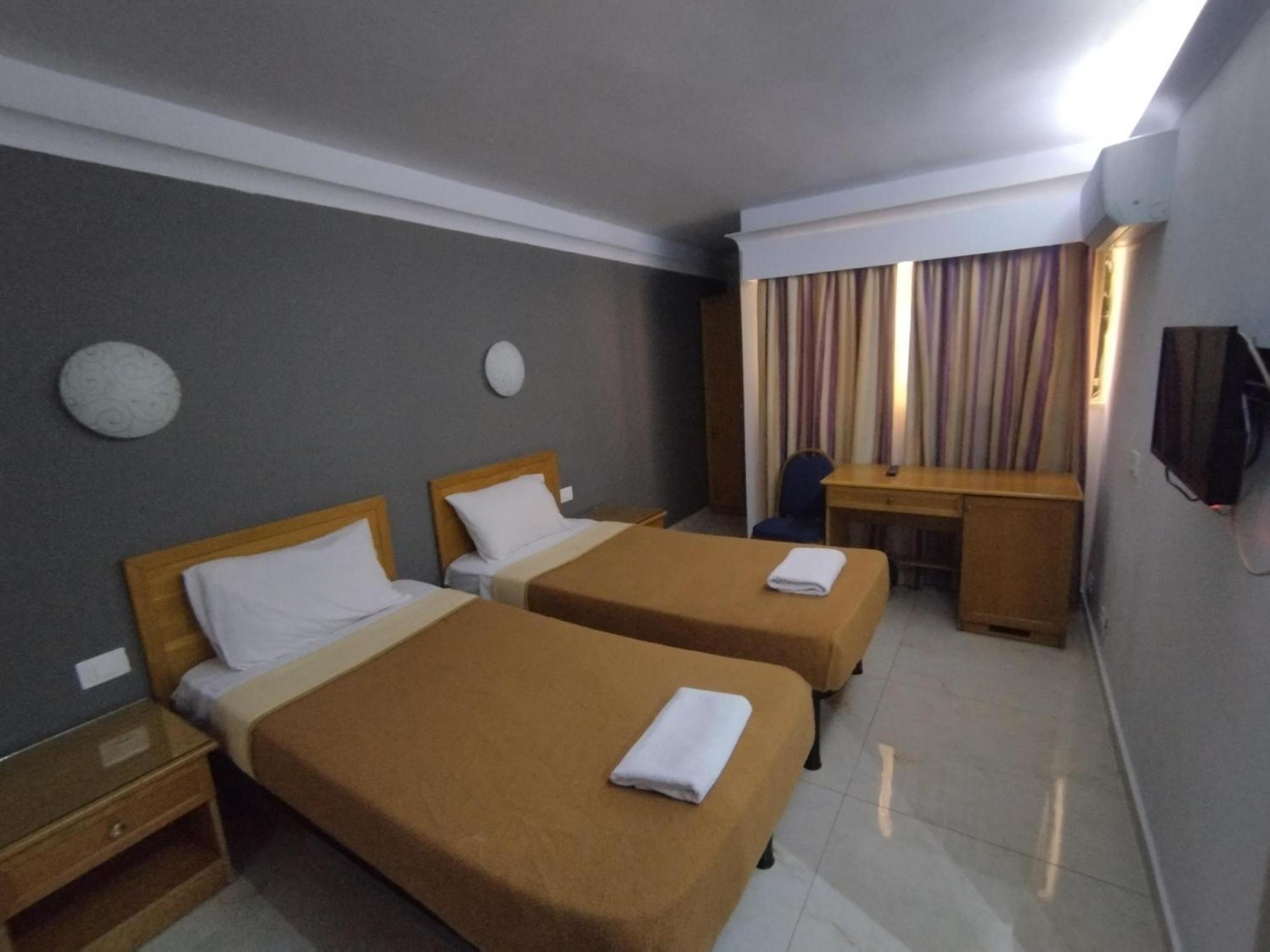 Economy Twin Room