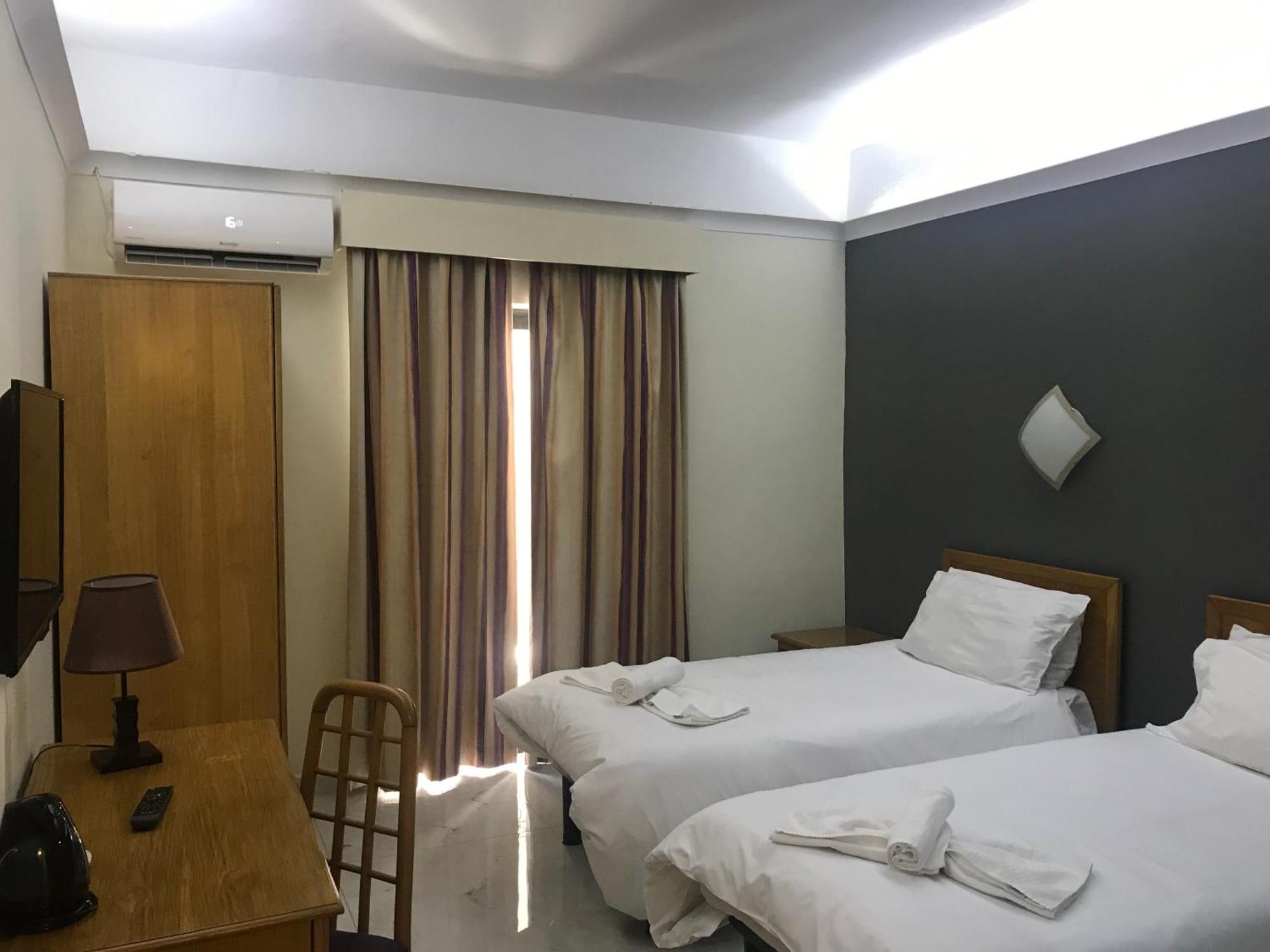 Economy Twin Room
